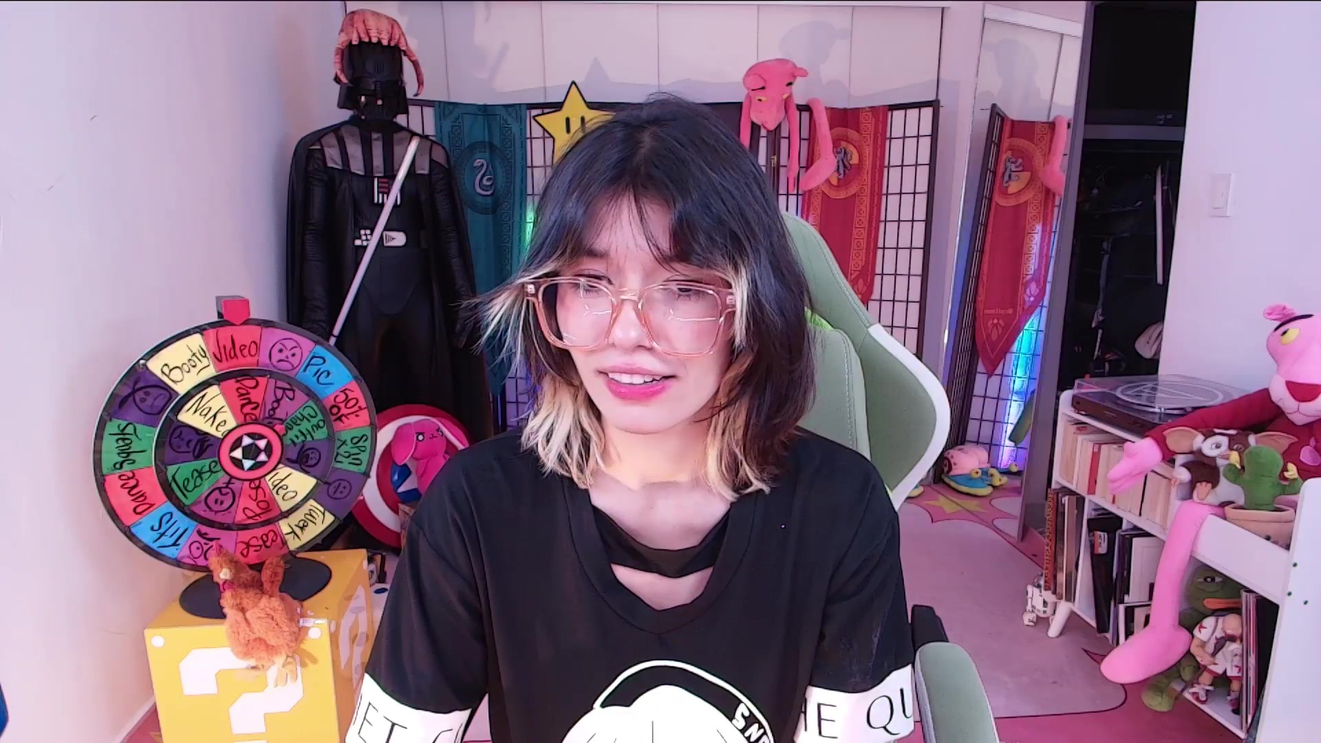 Gallery image thumbnail from Agostinha_Red's myfreecams stream on, 09/12/2026, 24:39 image 11 of 20