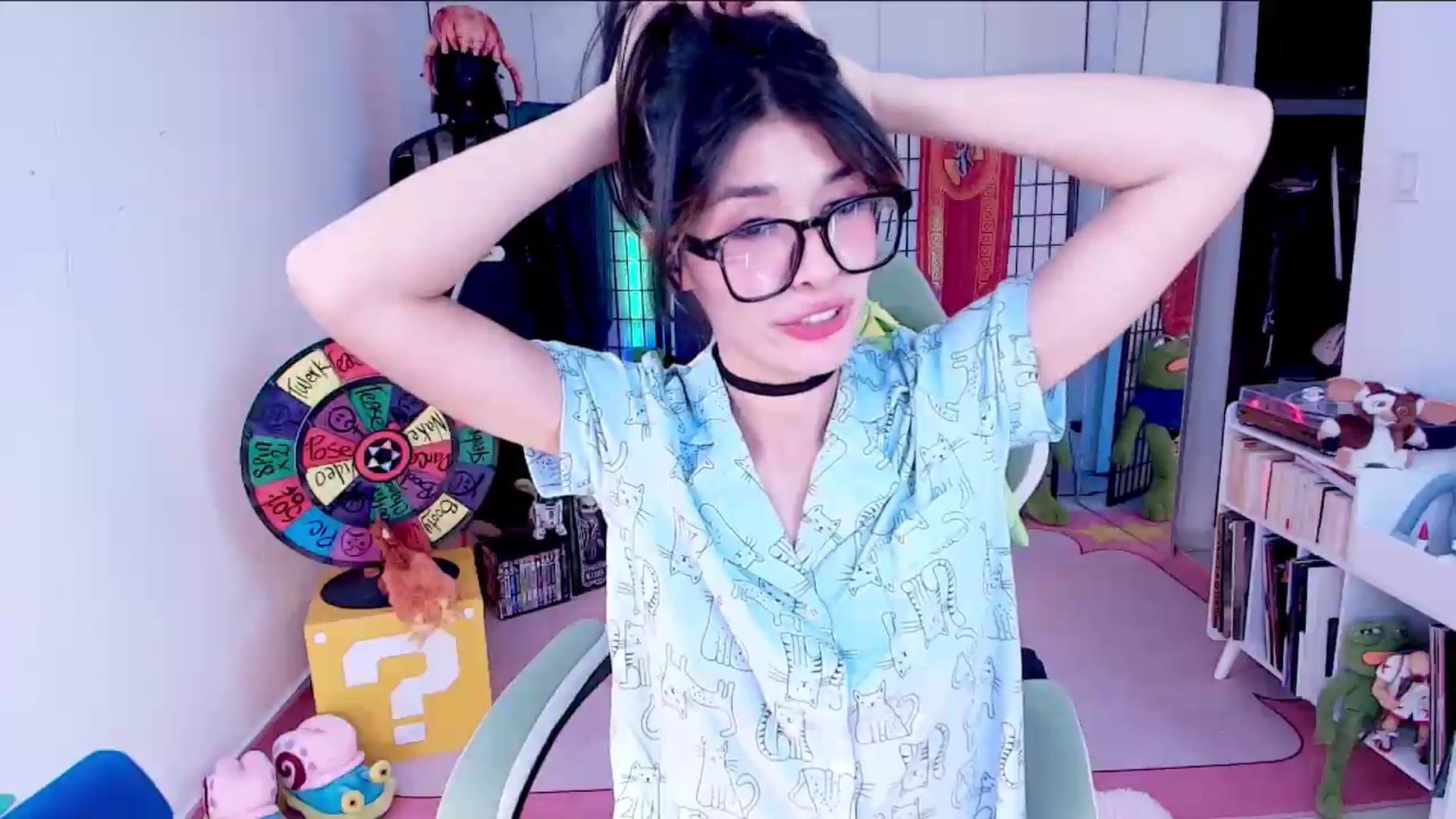 Gallery image thumbnail from Agostinha_Red's myfreecams stream on, 09/19/2026, 02:29 image 17 of 20