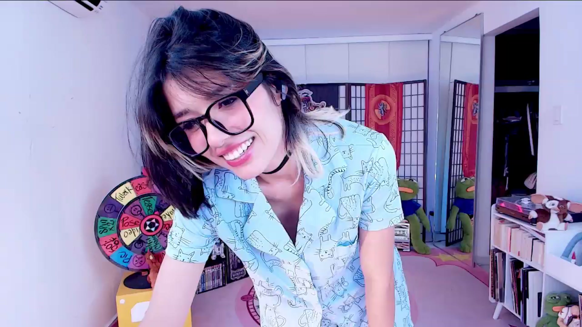 Gallery image thumbnail from Agostinha_Red's myfreecams stream on, 09/19/2026, 02:29 image 8 of 20