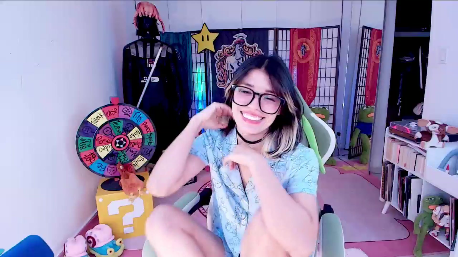 Gallery image thumbnail from Agostinha_Red's myfreecams stream on, 09/19/2026, 02:29 image 15 of 20