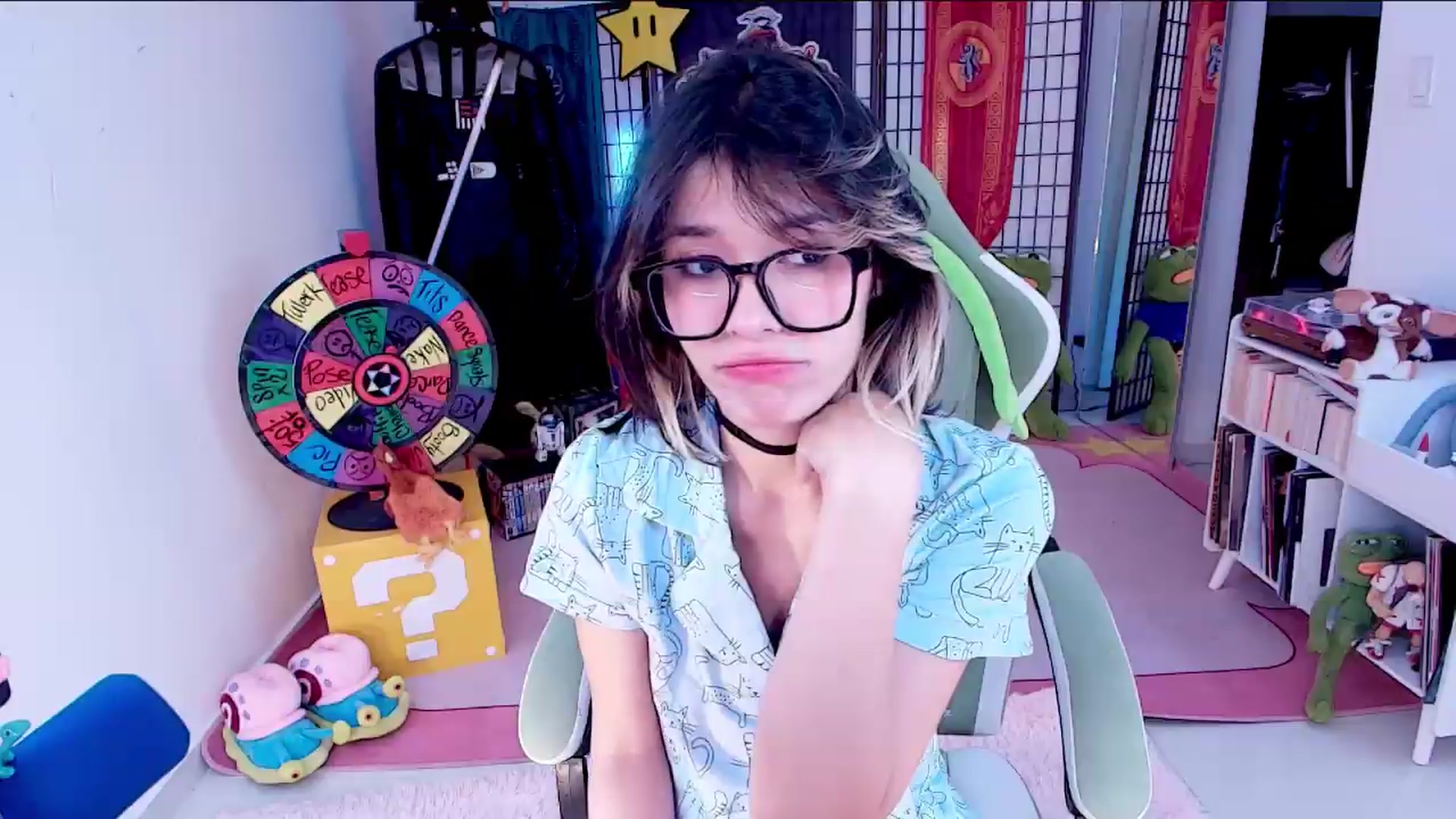 Gallery image thumbnail from Agostinha_Red's myfreecams stream on, 09/19/2026, 02:29 image 6 of 20