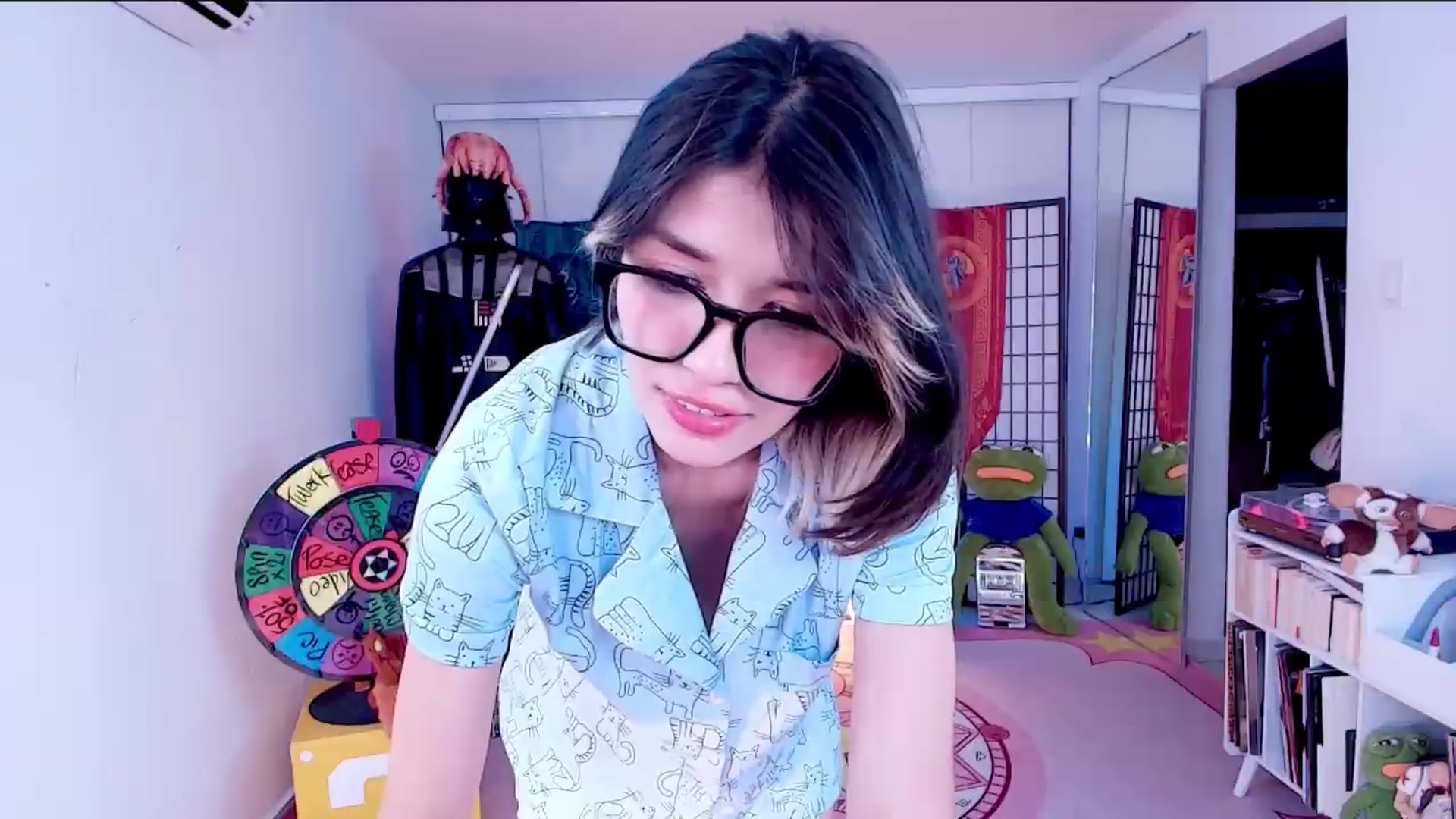 Gallery image thumbnail from Agostinha_Red's myfreecams stream on, 09/19/2026, 02:29 image 9 of 20