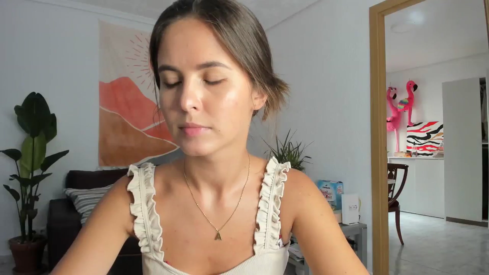 Gallery image thumbnail from AhahaGirl's myfreecams stream on, 08/04/2023, 15:38 image 9 of 20