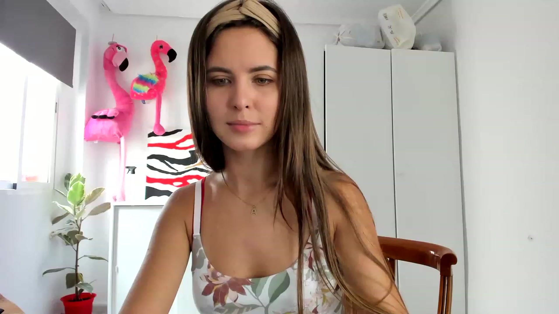 Gallery image thumbnail from AhahaGirl's myfreecams stream on, 08/16/2023, 10:25 image 15 of 20