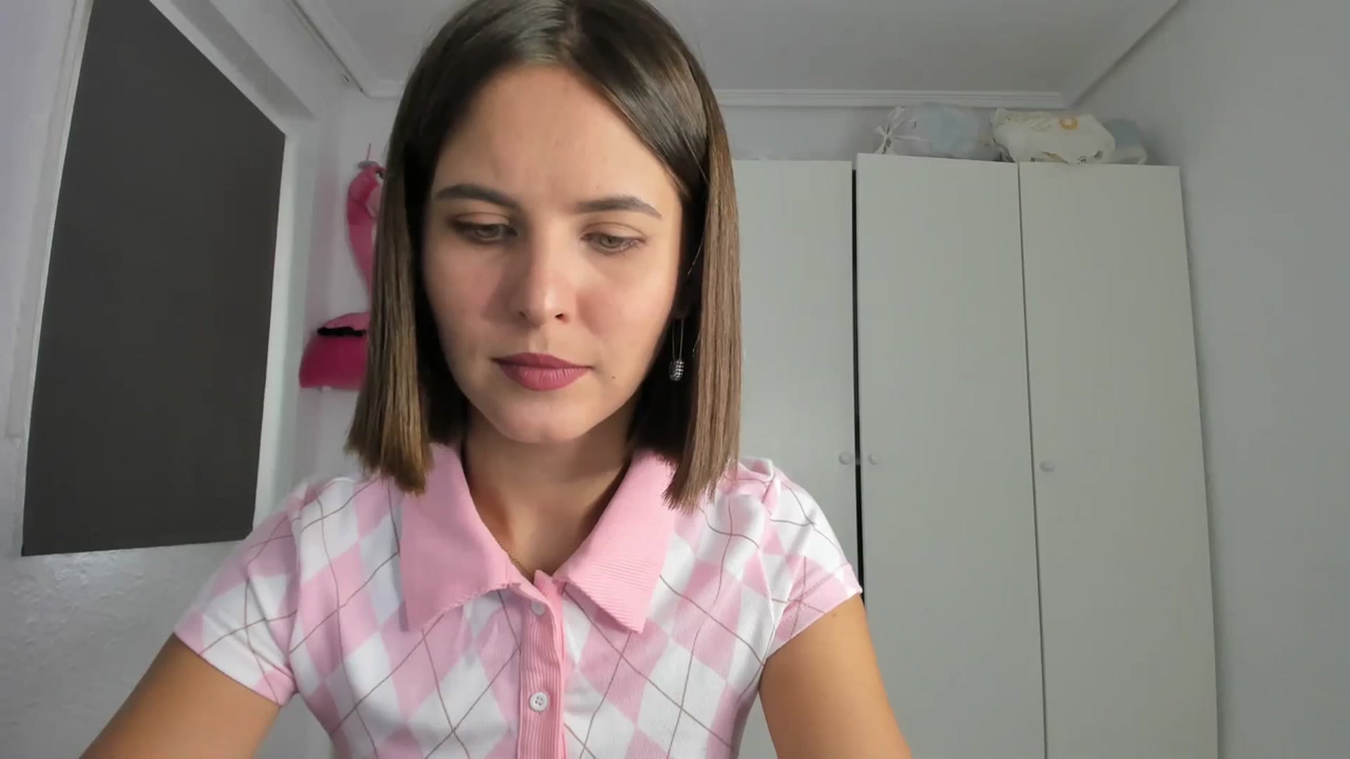 Gallery image thumbnail from AhahaGirl's myfreecams stream on, 09/30/2023, 13:33 image 2 of 20
