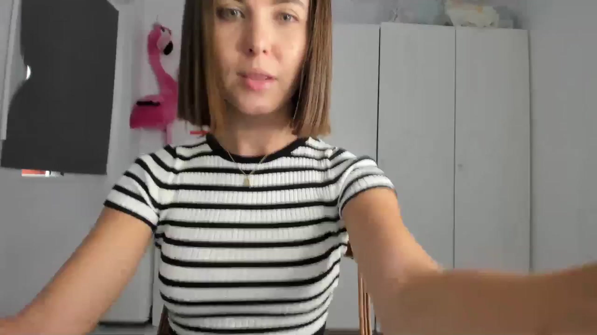 Gallery image thumbnail from AhahaGirl's myfreecams stream on, 10/06/2023, 15:18 image 16 of 20