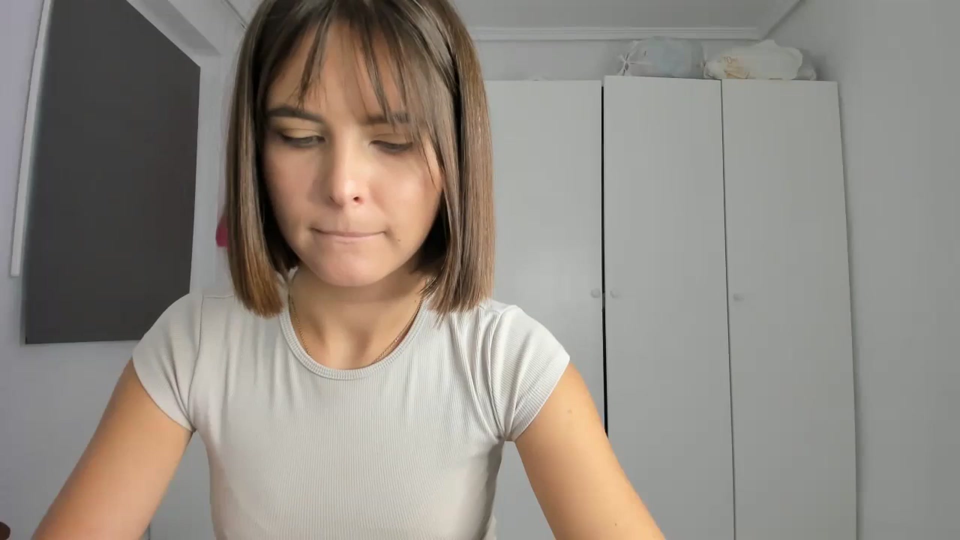 Gallery image thumbnail from AhahaGirl's myfreecams stream on, 10/23/2023, 17:00 image 1 of 20