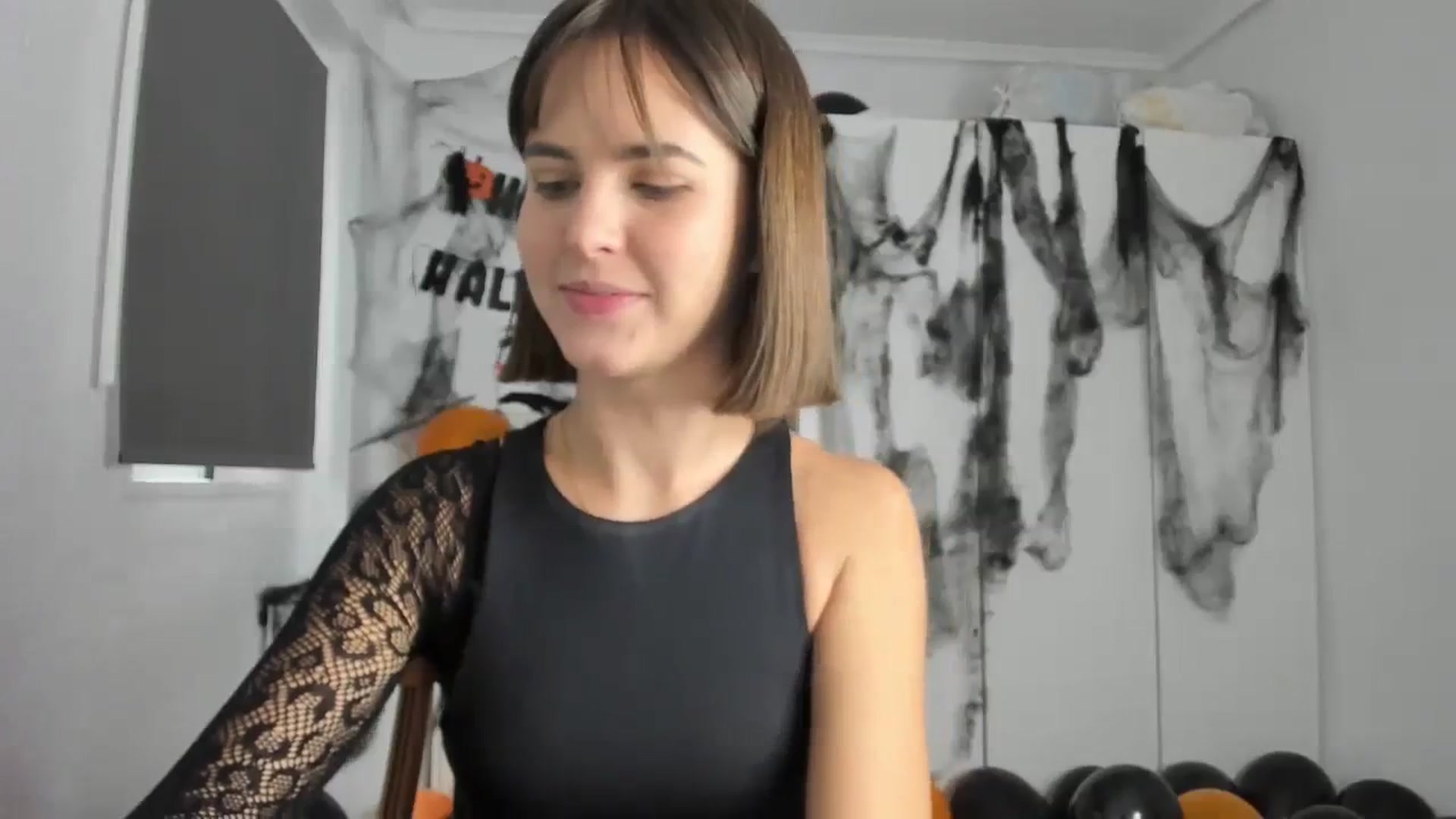 Gallery image thumbnail from AhahaGirl's myfreecams stream on, 10/28/2023, 10:04 image 11 of 20