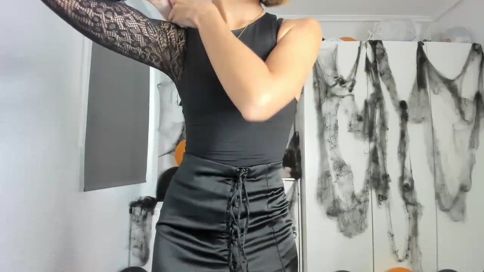 Gallery image thumbnail from AhahaGirl's myfreecams stream on, 10/30/2023, 12:50 image 6 of 20