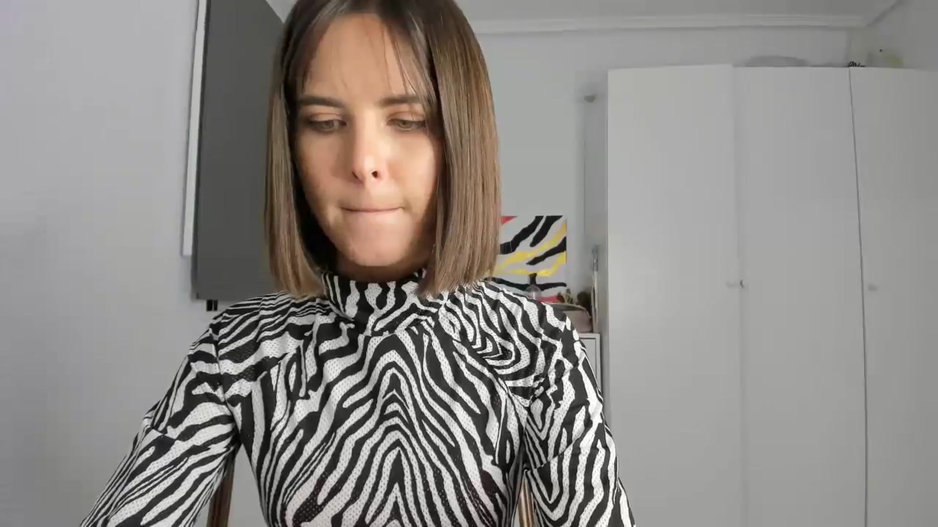 Gallery image thumbnail from AhahaGirl's myfreecams stream on, 11/14/2023, 18:21 image 13 of 20