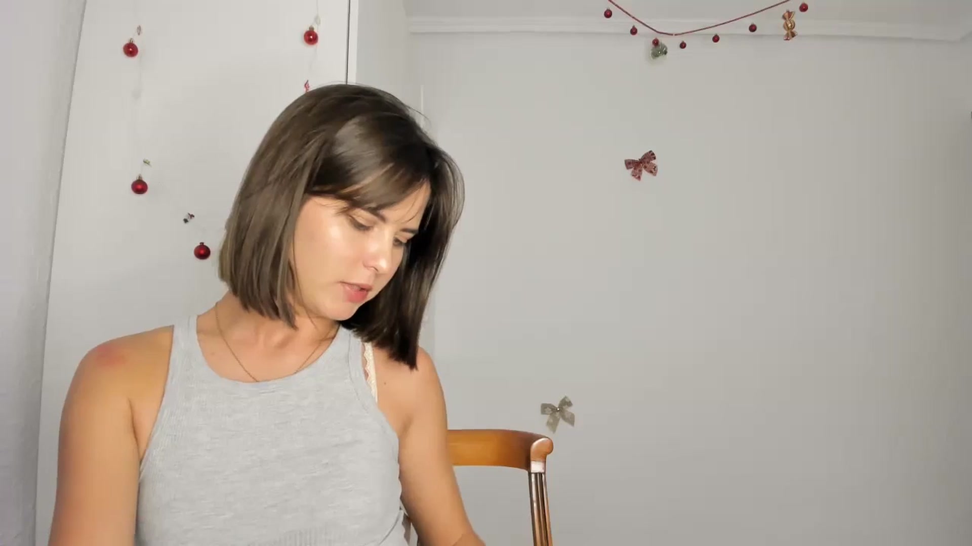 Gallery image thumbnail from AhahaGirl's myfreecams stream on, 11/29/2023, 18:54 image 2 of 20