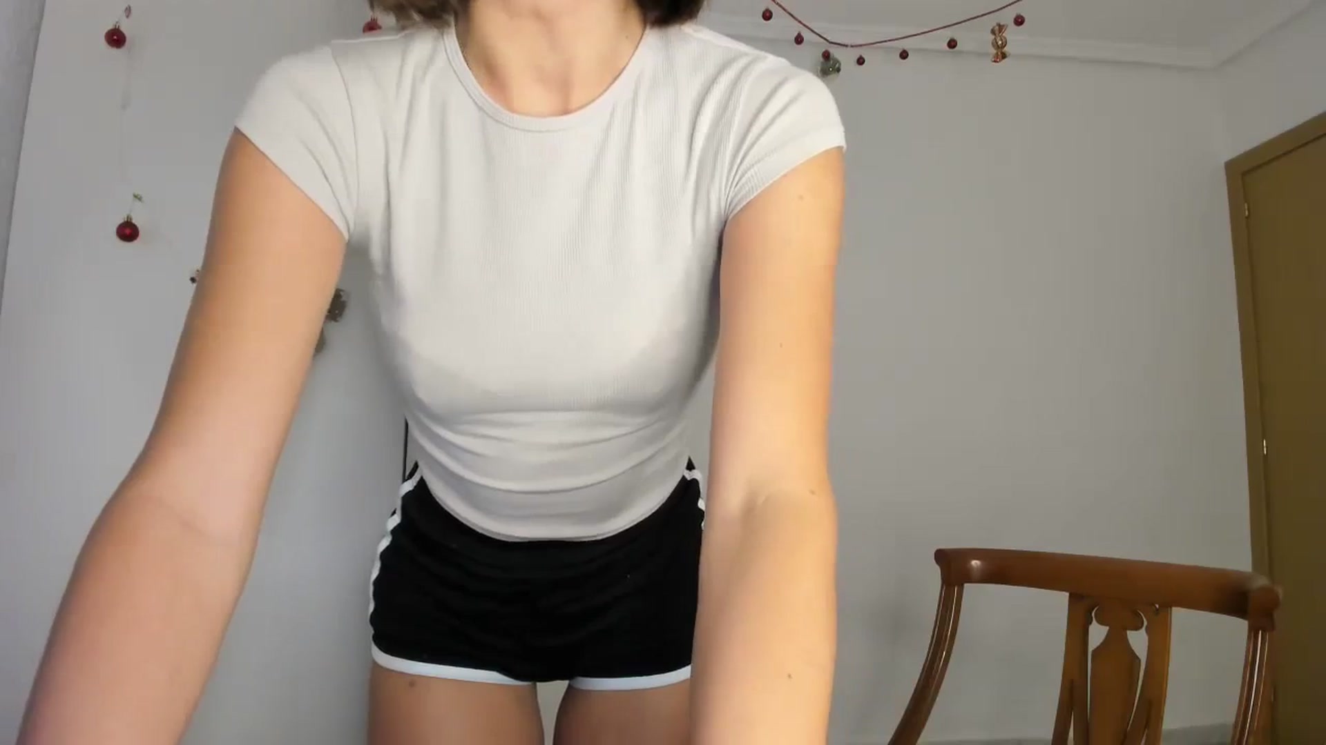 Gallery image thumbnail from AhahaGirl's myfreecams stream on, 12/01/2023, 16:43 image 12 of 20