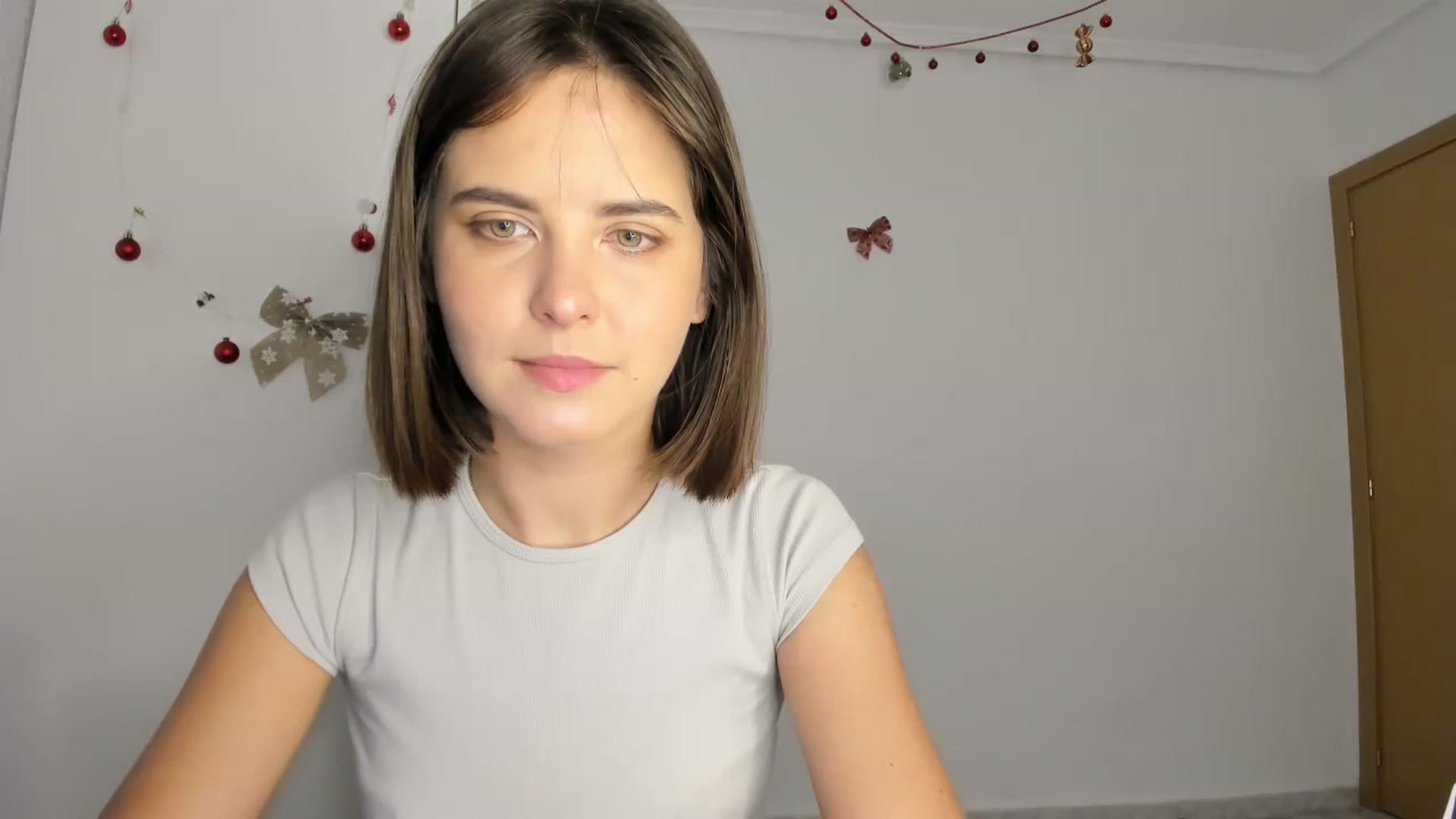 Gallery image thumbnail from AhahaGirl's myfreecams stream on, 12/01/2023, 16:43 image 19 of 20