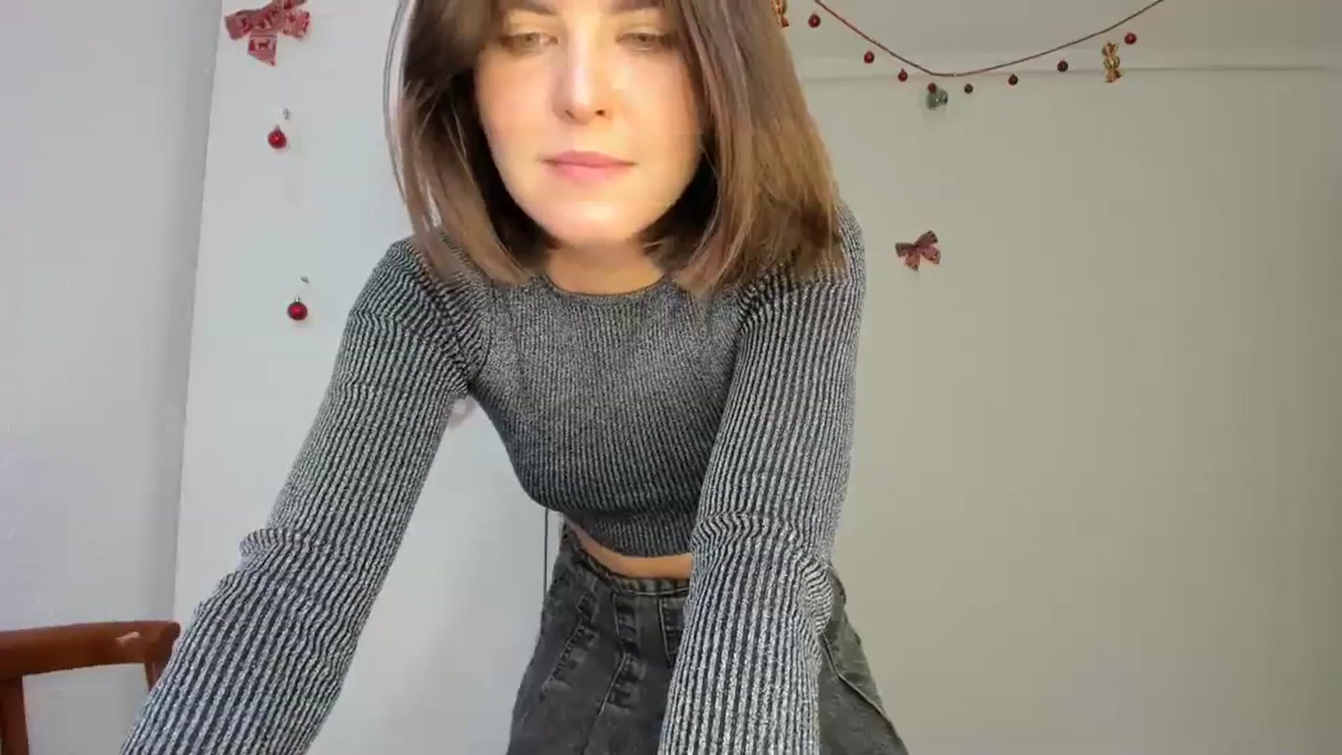 Gallery image thumbnail from AhahaGirl's myfreecams stream on, 12/04/2023, 12:33 image 15 of 20