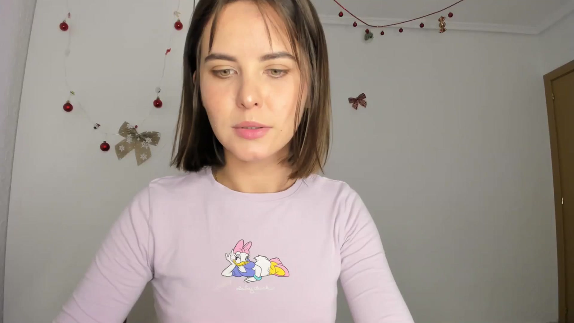 Gallery image thumbnail from AhahaGirl's myfreecams stream on, 12/06/2023, 18:40 image 19 of 20