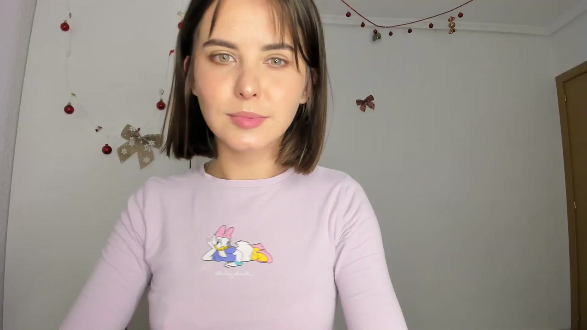 Gallery image thumbnail from AhahaGirl's myfreecams stream on, 12/06/2023, 18:40 image 17 of 20