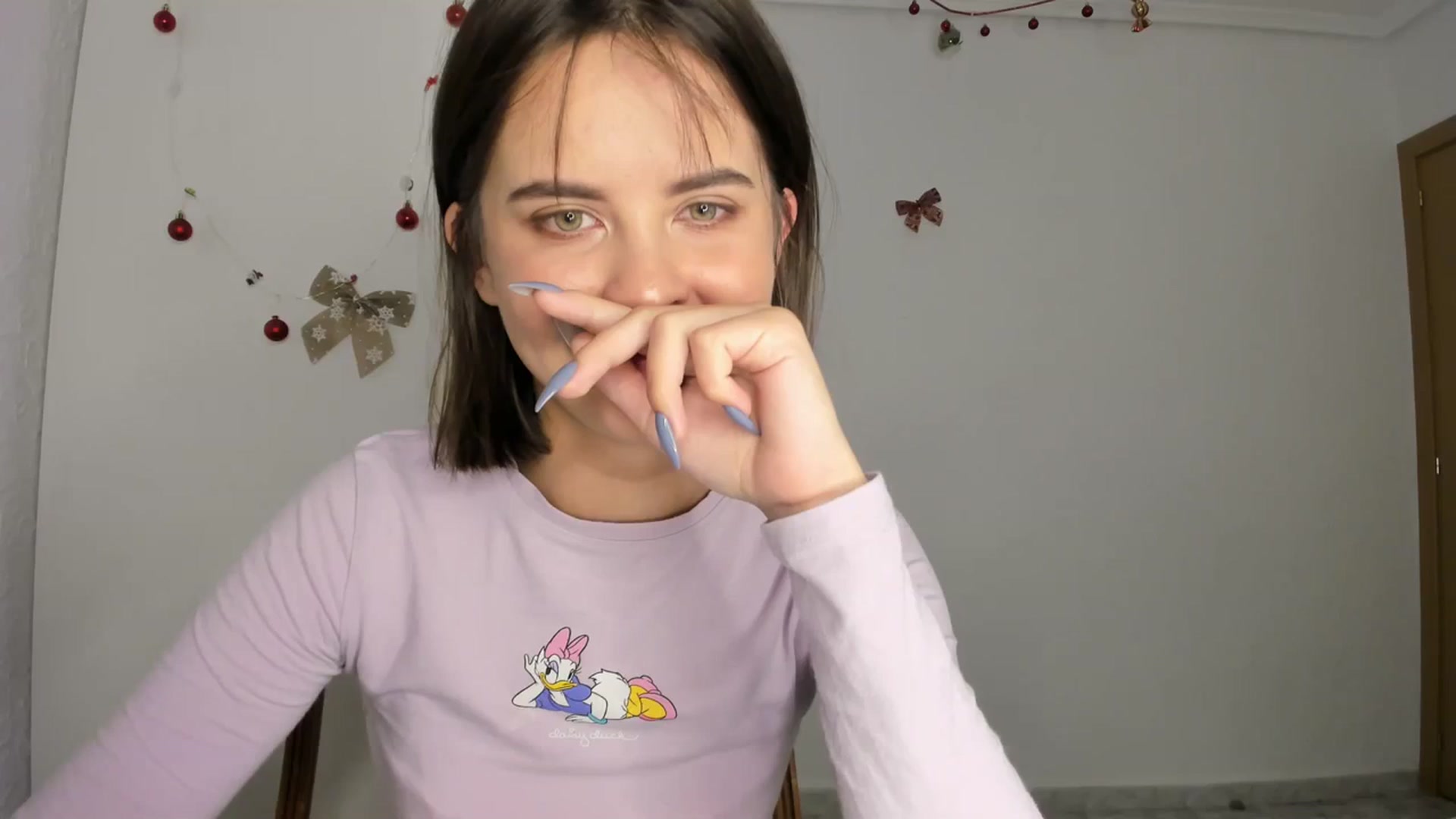 Gallery image thumbnail from AhahaGirl's myfreecams stream on, 12/06/2023, 19:30 image 13 of 20