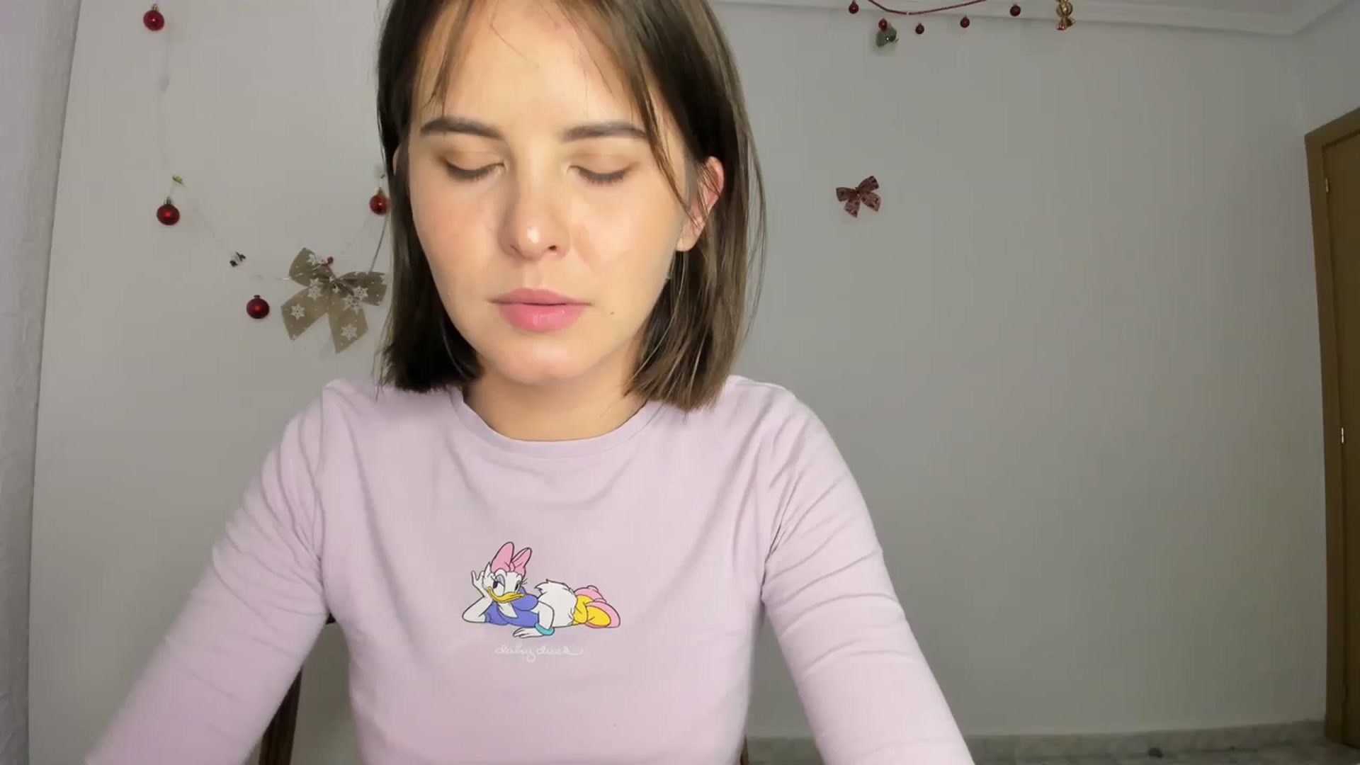 Gallery image thumbnail from AhahaGirl's myfreecams stream on, 12/06/2023, 19:30 image 20 of 20