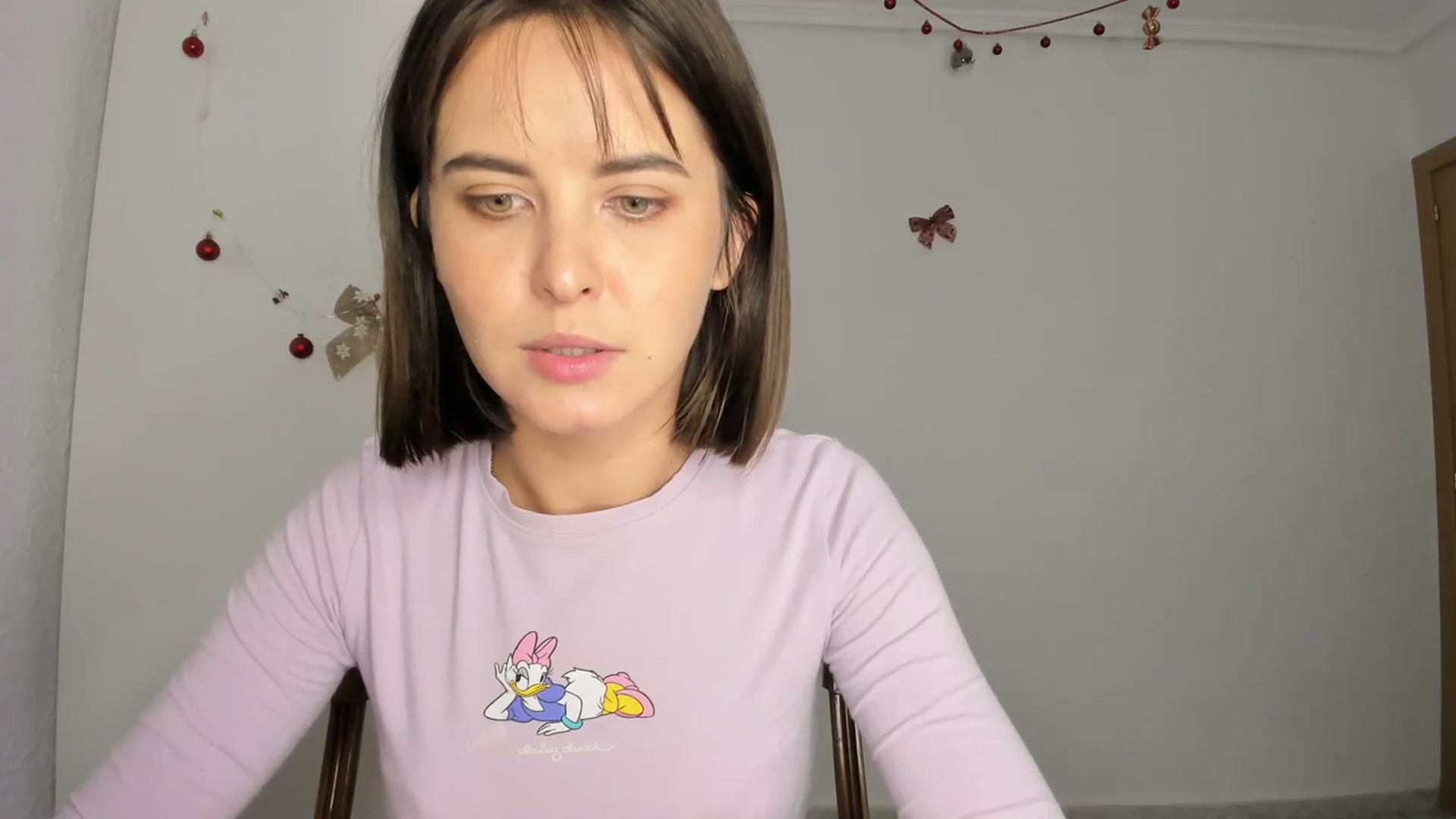 Gallery image thumbnail from AhahaGirl's myfreecams stream on, 12/06/2023, 21:10 image 4 of 20