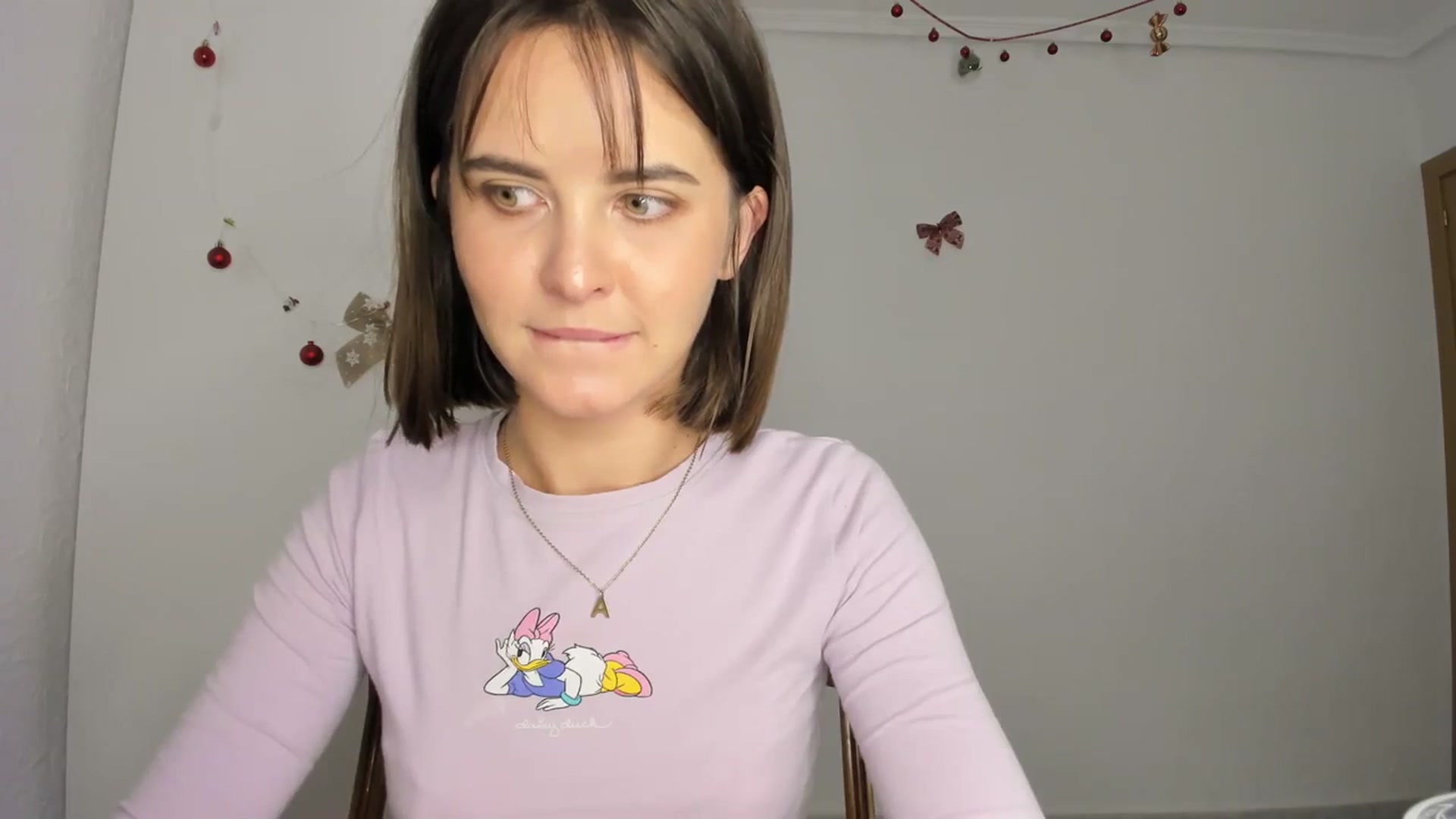 Gallery image thumbnail from AhahaGirl's myfreecams stream on, 12/06/2023, 21:10 image 15 of 20