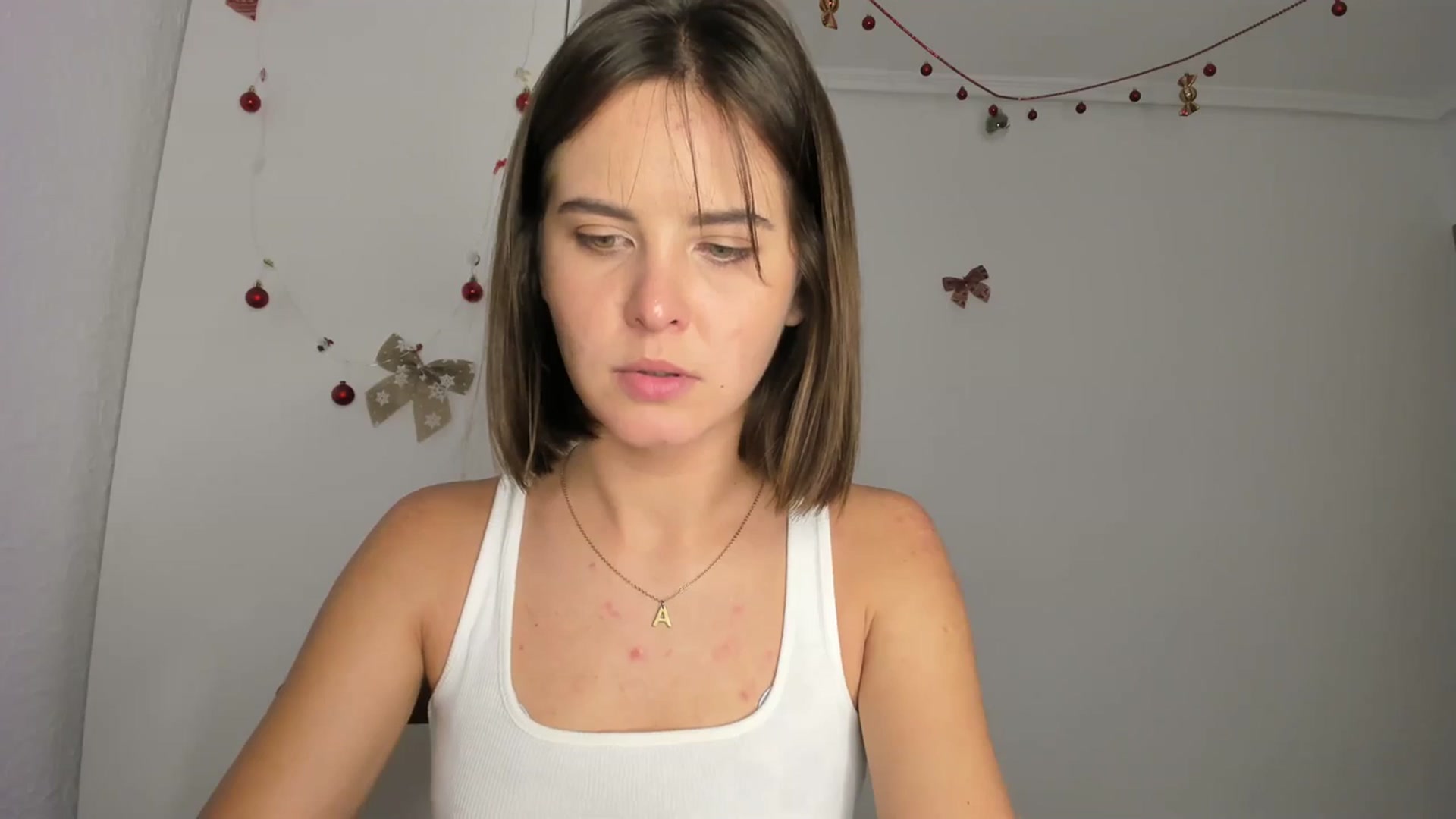 Gallery image thumbnail from AhahaGirl's myfreecams stream on, 12/07/2023, 18:56 image 12 of 20