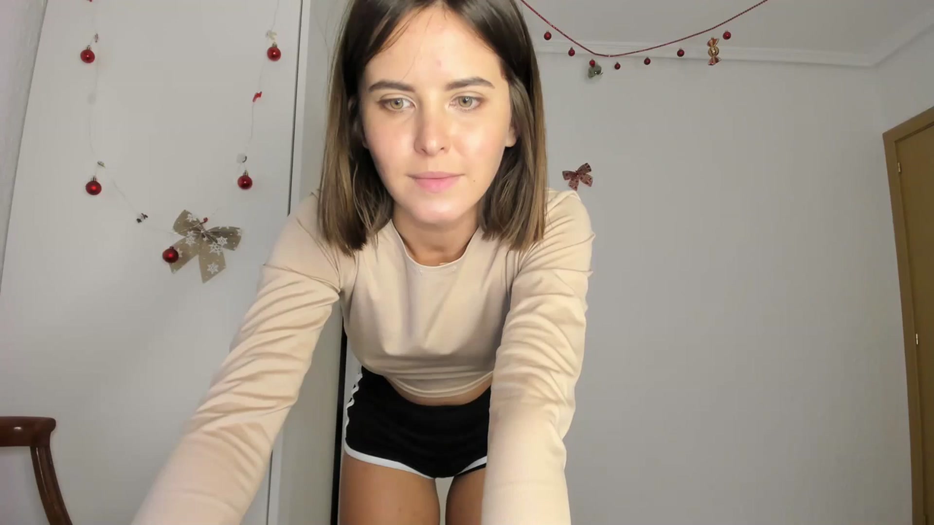 Gallery image thumbnail from AhahaGirl's myfreecams stream on, 12/13/2023, 15:52 image 19 of 20
