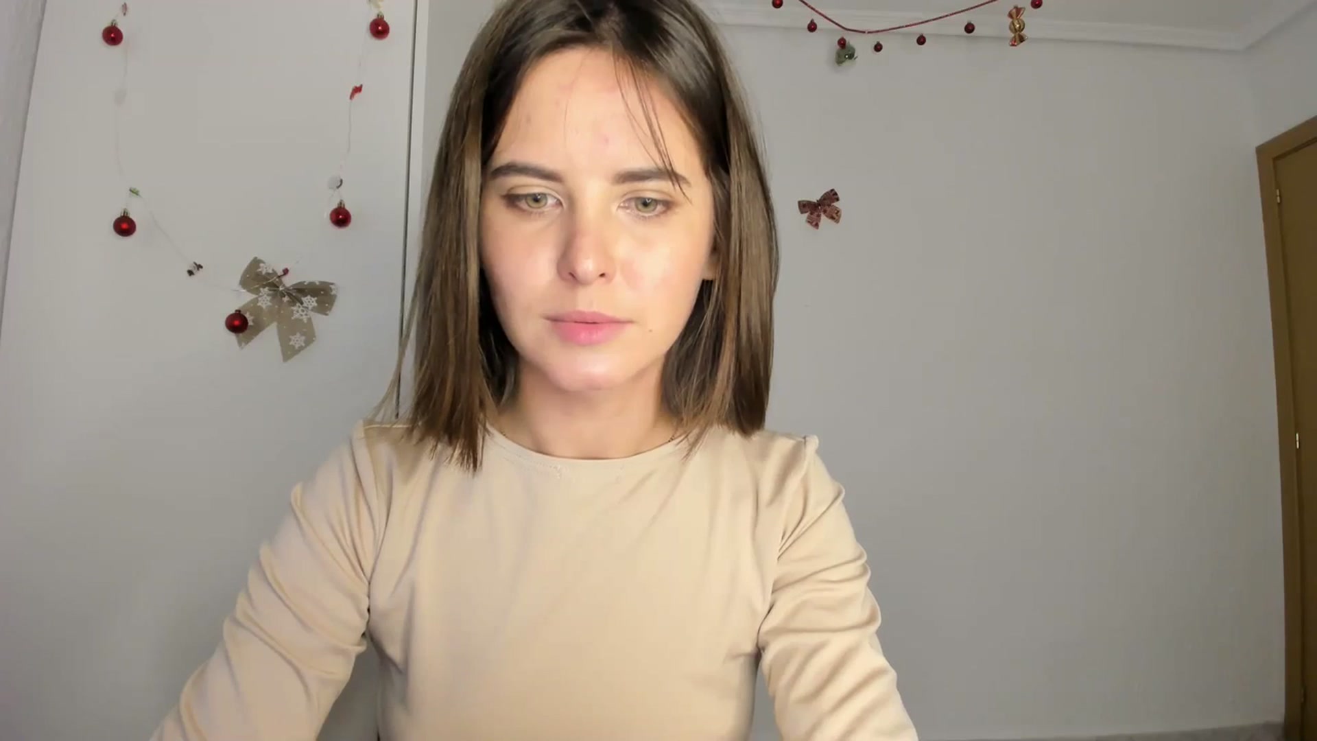 Gallery image thumbnail from AhahaGirl's myfreecams stream on, 12/13/2023, 15:52 image 2 of 20