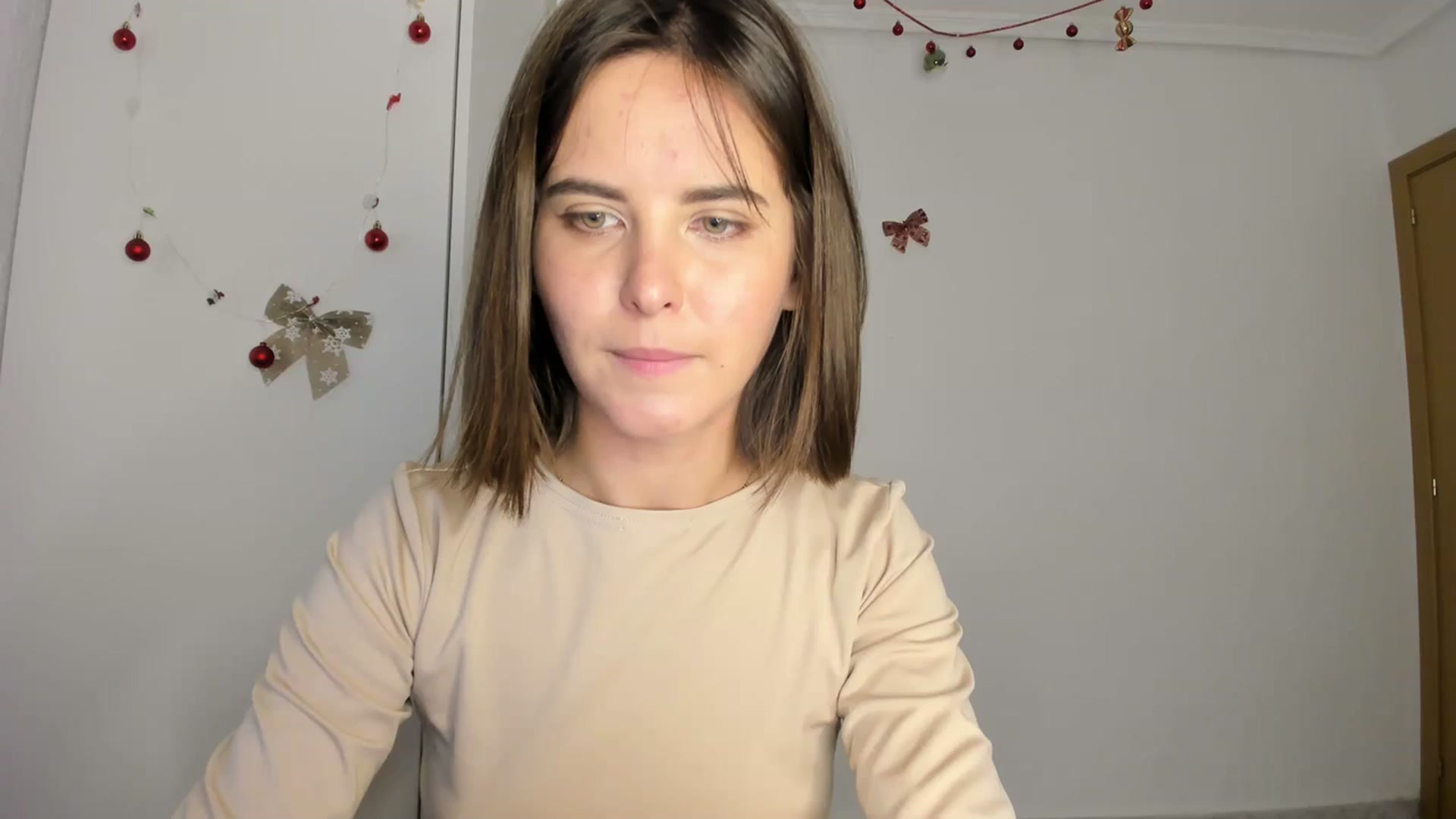 Gallery image thumbnail from AhahaGirl's myfreecams stream on, 12/13/2023, 15:52 image 1 of 20