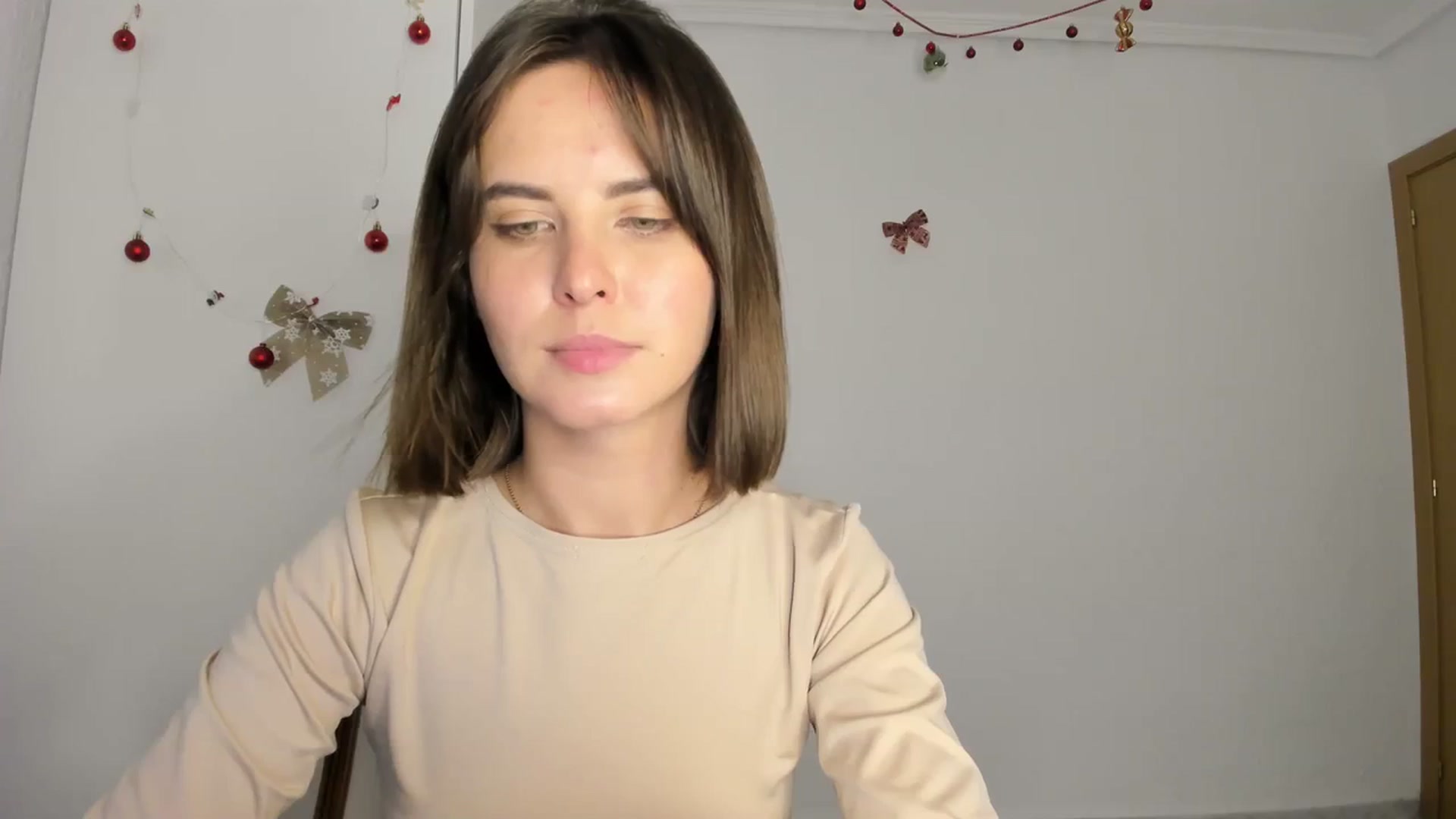 Gallery image thumbnail from AhahaGirl's myfreecams stream on, 12/13/2023, 15:52 image 7 of 20