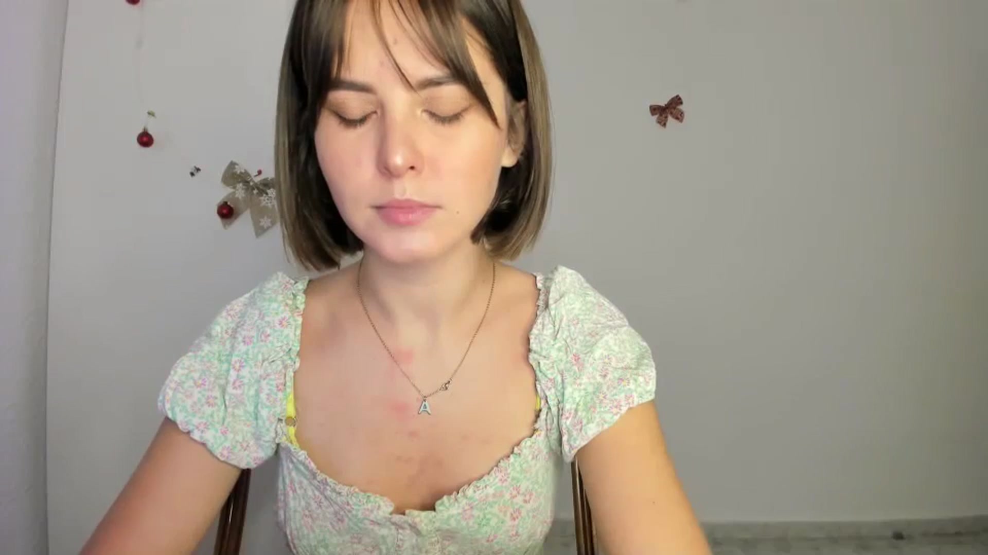 Gallery image thumbnail from AhahaGirl's myfreecams stream on, 12/22/2023, 16:25 image 2 of 20