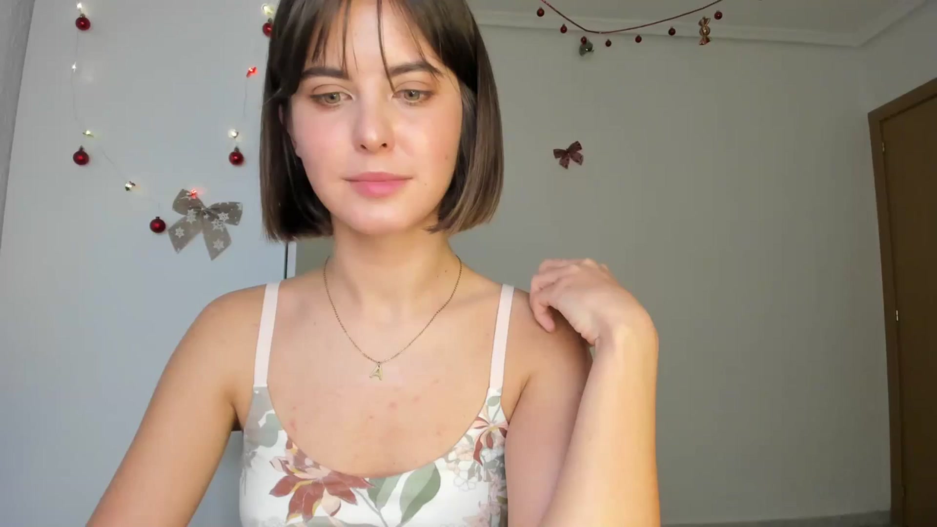 Gallery image thumbnail from AhahaGirl's myfreecams stream on, 01/04/2024, 14:15 image 16 of 20