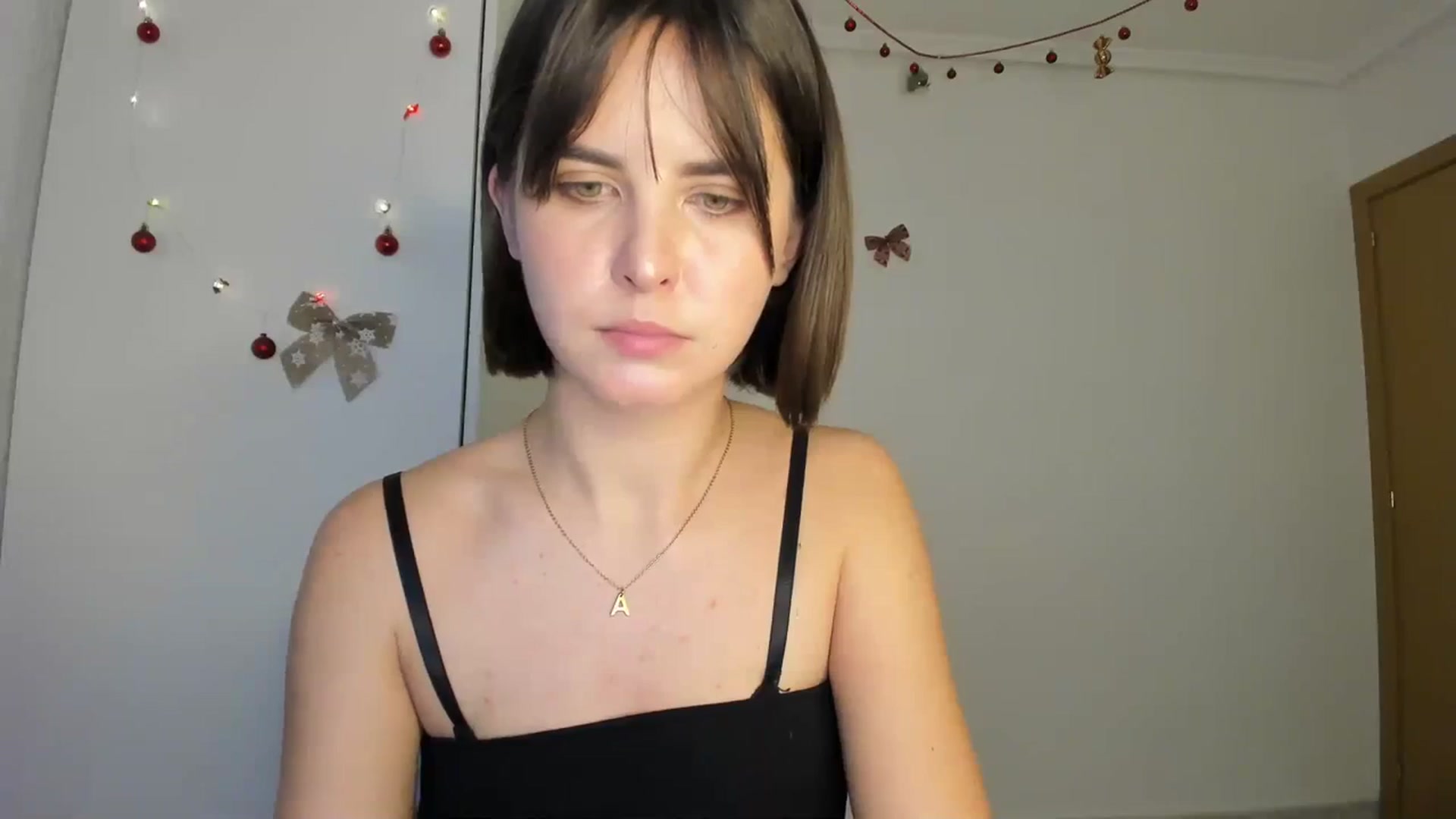 Gallery image thumbnail from AhahaGirl's myfreecams stream on, 01/05/2024, 14:33 image 14 of 20