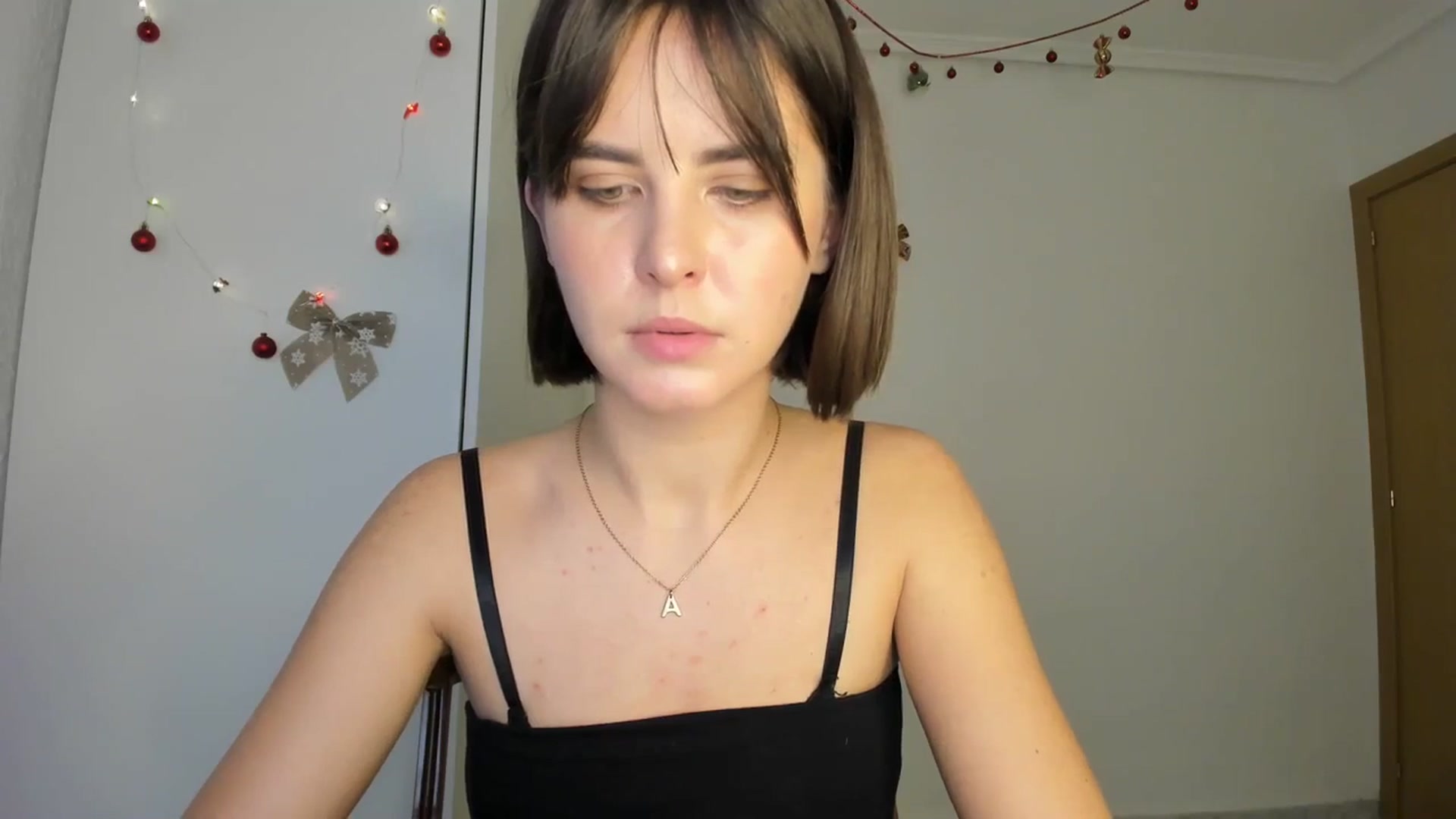Gallery image thumbnail from AhahaGirl's myfreecams stream on, 01/05/2024, 14:33 image 2 of 20