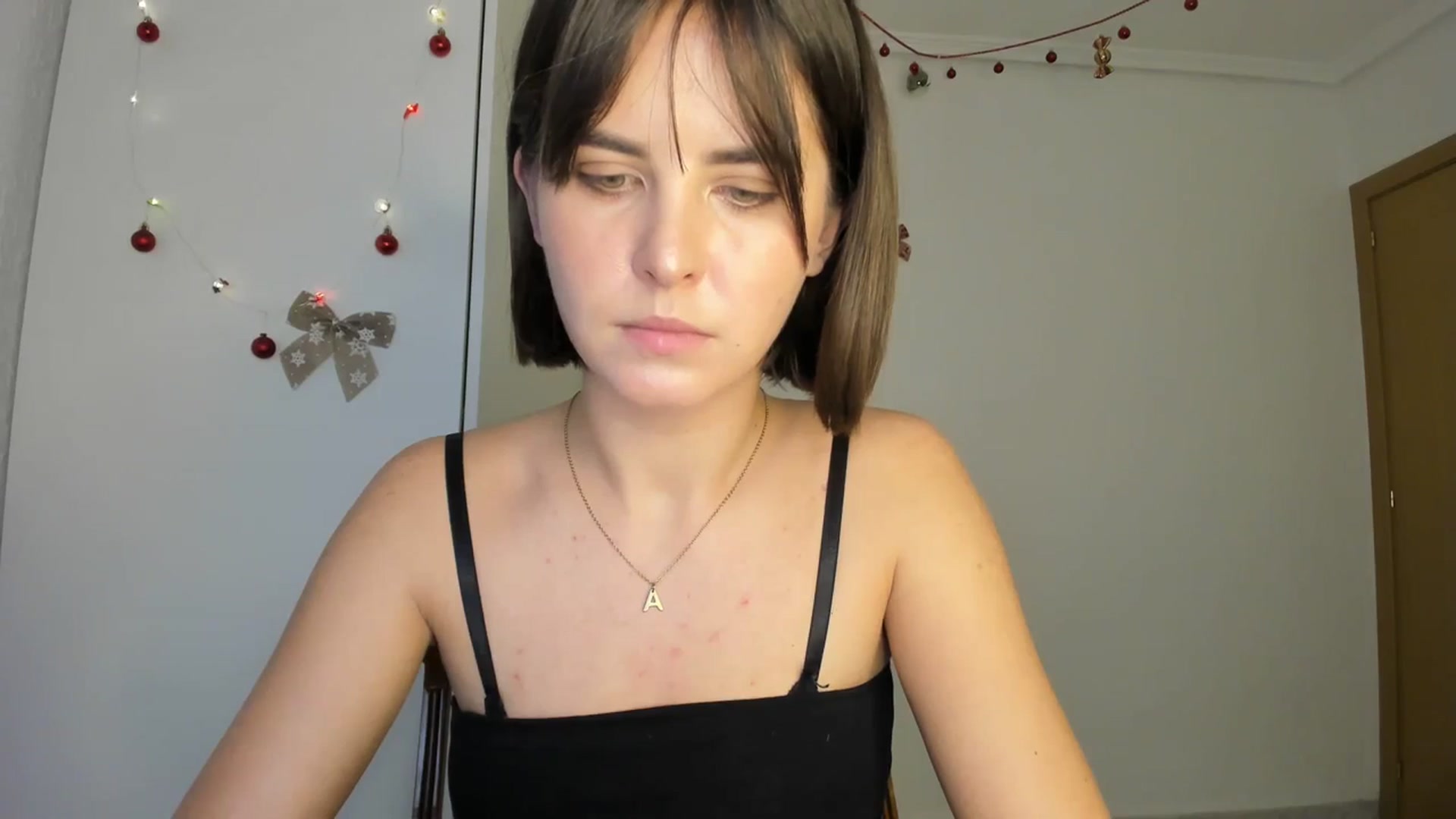 Gallery image thumbnail from AhahaGirl's myfreecams stream on, 01/05/2024, 14:33 image 6 of 20