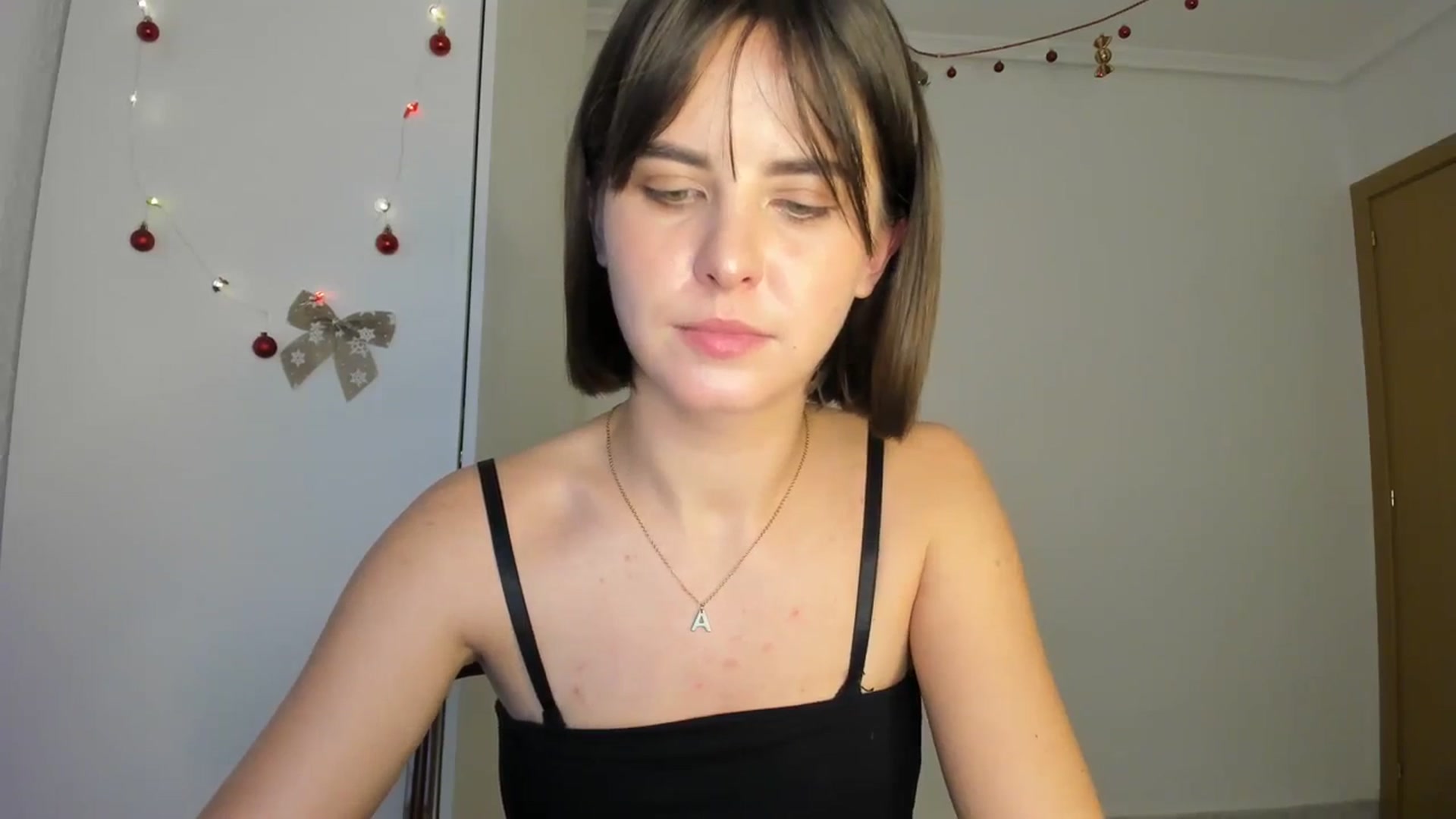 Gallery image thumbnail from AhahaGirl's myfreecams stream on, 01/05/2024, 14:33 image 18 of 20