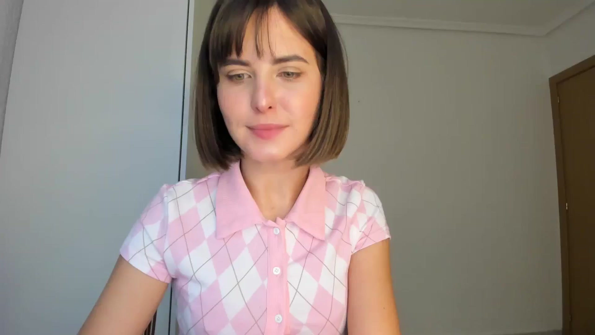 Gallery image thumbnail from AhahaGirl's myfreecams stream on, 01/12/2024, 16:01 image 13 of 20