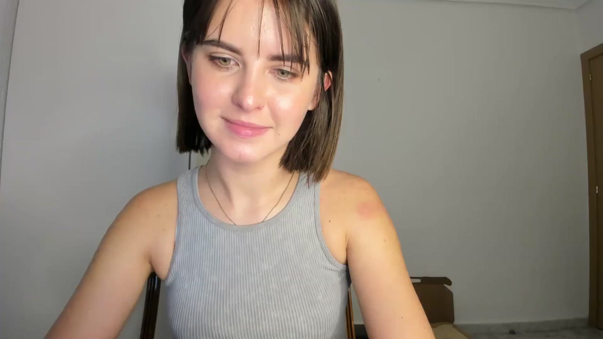 Gallery image thumbnail from AhahaGirl's myfreecams stream on, 01/27/2024, 15:19 image 16 of 20