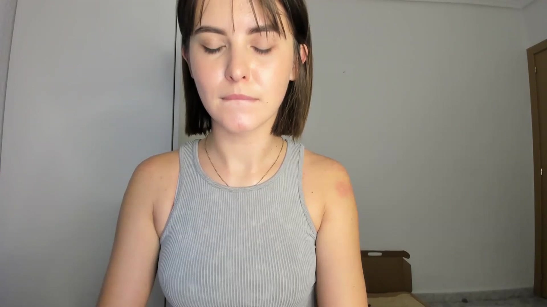 Gallery image thumbnail from AhahaGirl's myfreecams stream on, 01/27/2024, 15:19 image 15 of 20
