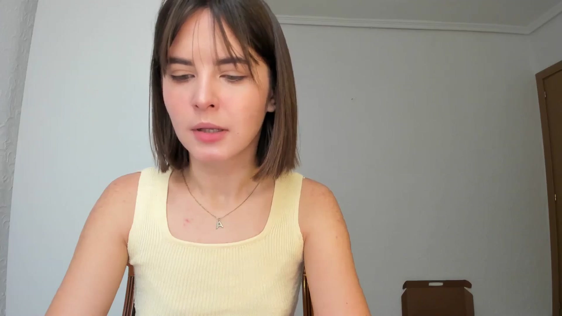 Gallery image thumbnail from AhahaGirl's myfreecams stream on, 02/01/2024, 10:02 image 18 of 20