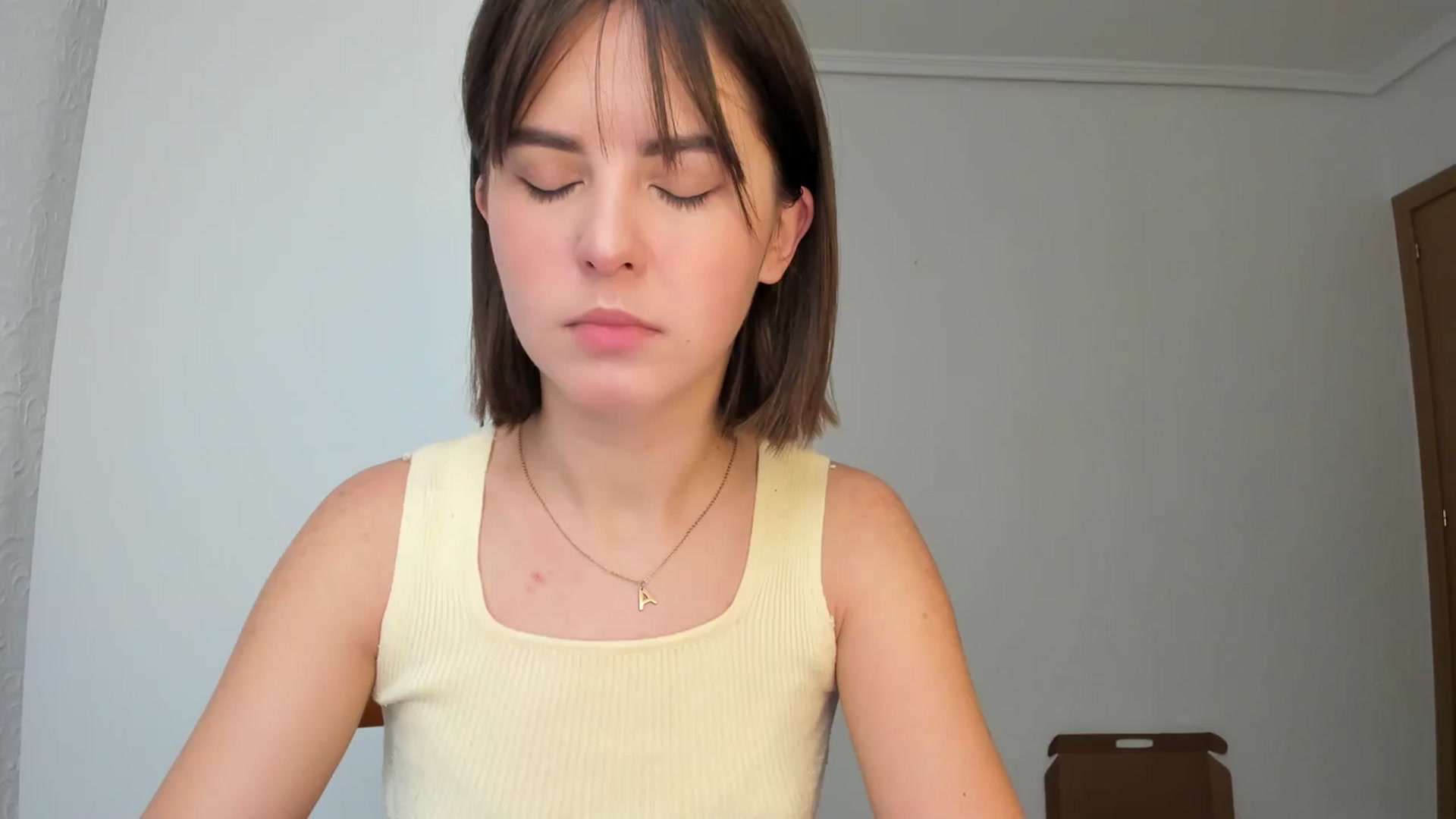 Gallery image thumbnail from AhahaGirl's myfreecams stream on, 02/01/2024, 10:02 image 1 of 20