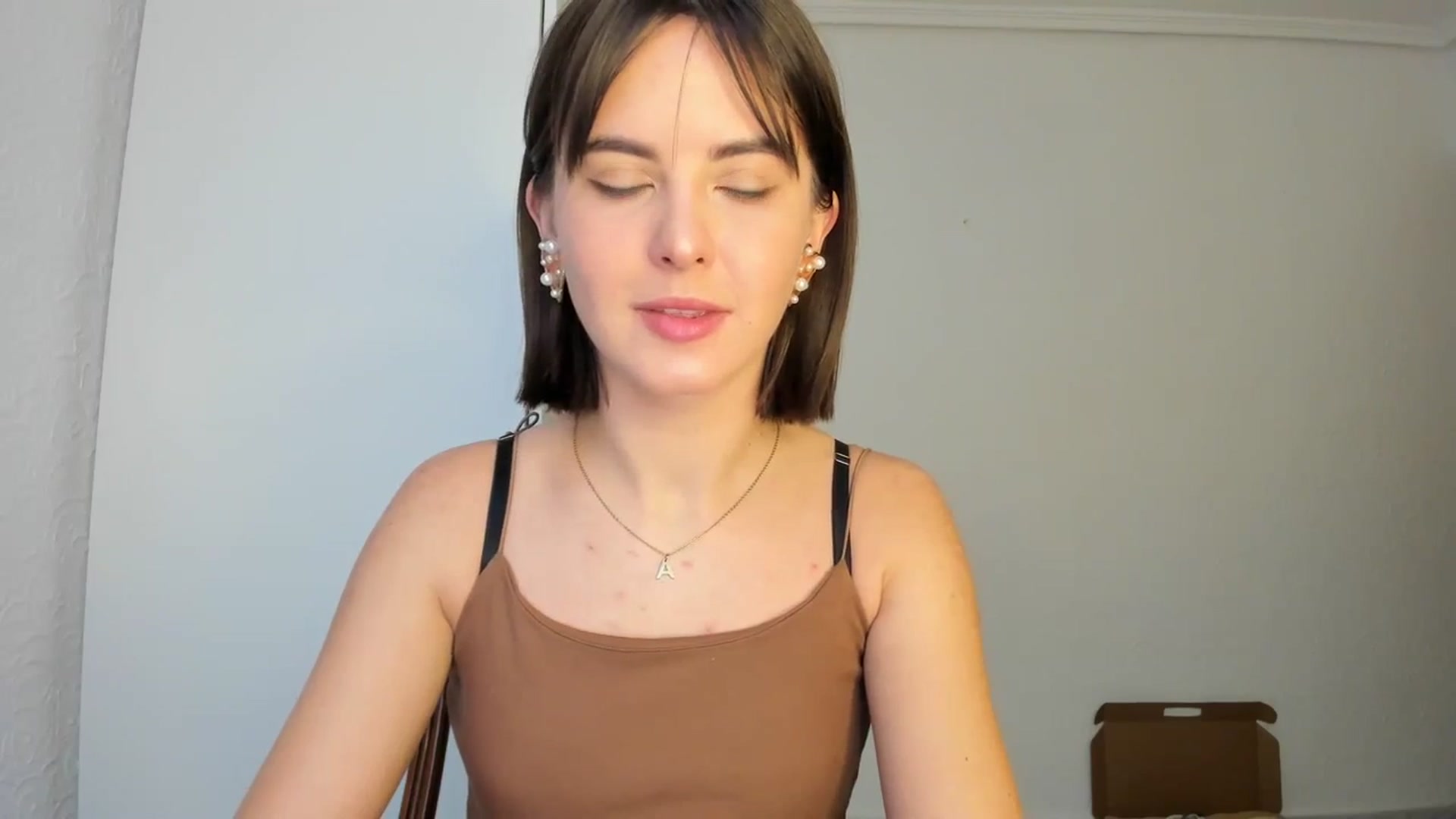 Gallery image thumbnail from AhahaGirl's myfreecams stream on, 02/02/2024, 16:11 image 2 of 20