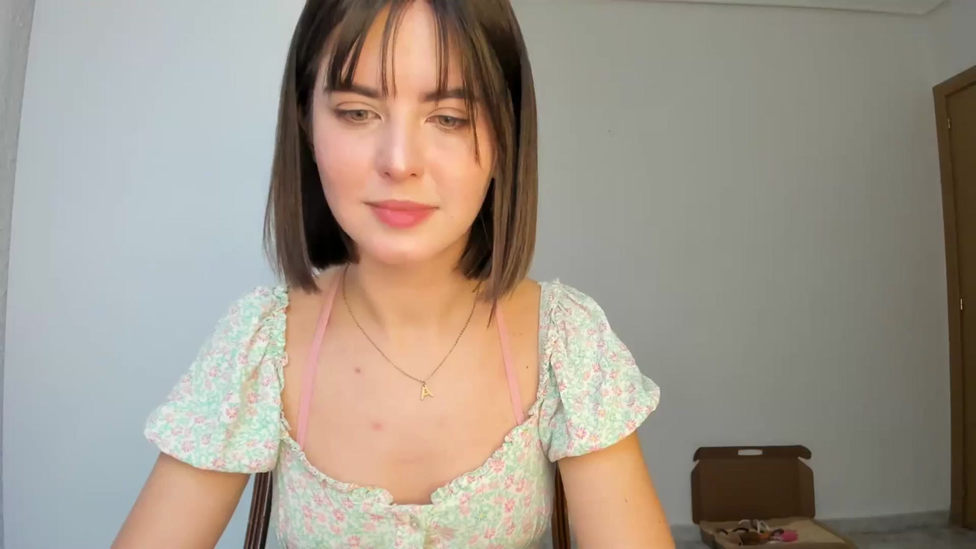 Gallery image thumbnail from AhahaGirl's myfreecams stream on, 02/06/2024, 15:43 image 6 of 20