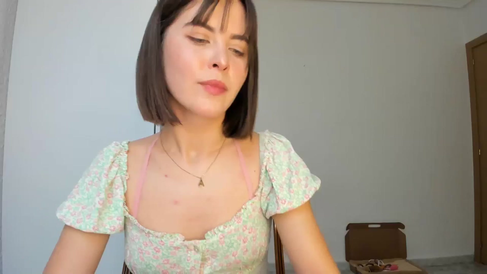 Gallery image thumbnail from AhahaGirl's myfreecams stream on, 02/06/2024, 15:43 image 10 of 20