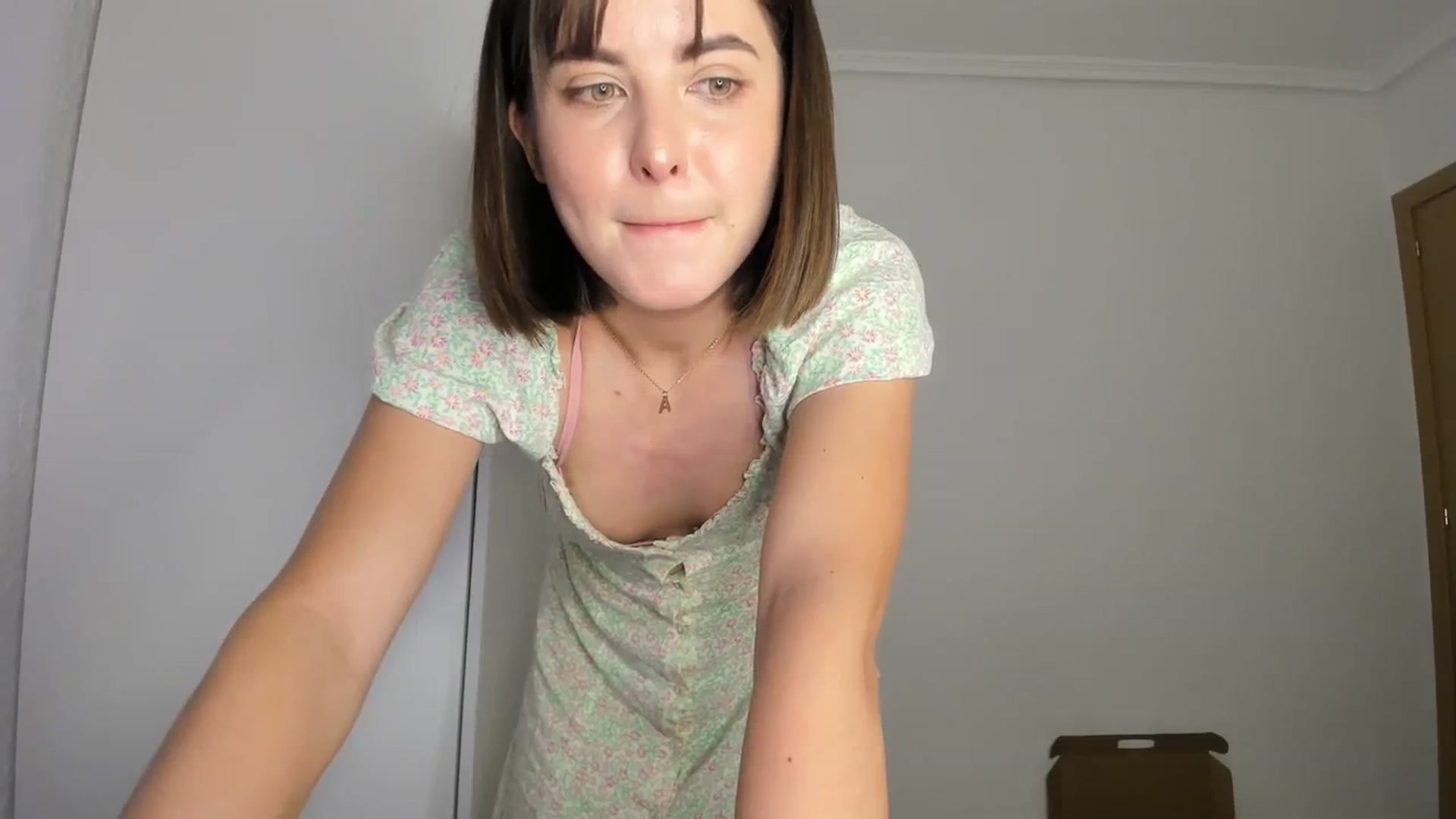 Gallery image thumbnail from AhahaGirl's myfreecams stream on, 02/06/2024, 16:48 image 2 of 20