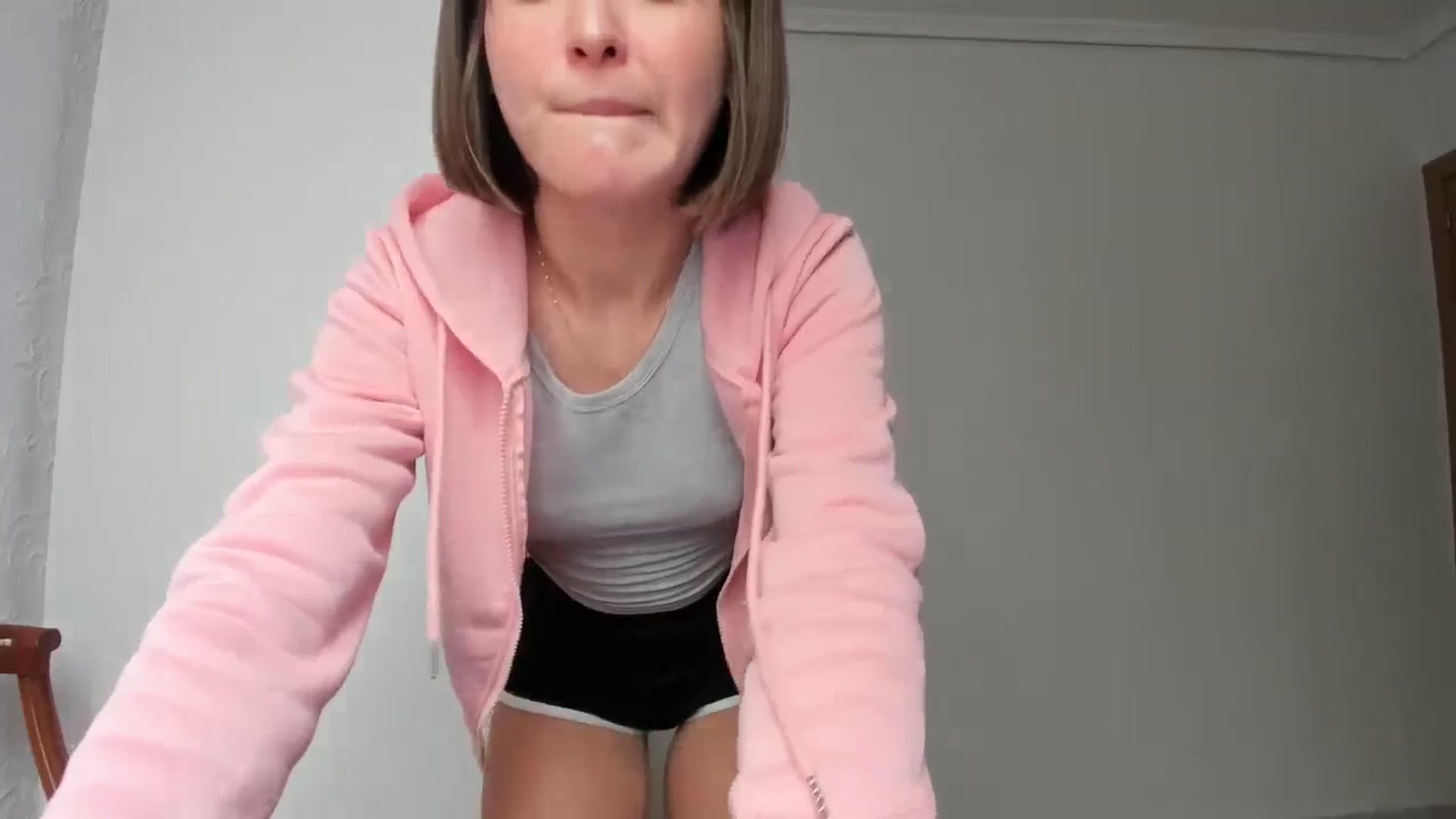 Gallery image thumbnail from AhahaGirl's myfreecams stream on, 03/07/2024, 11:47 image 5 of 20