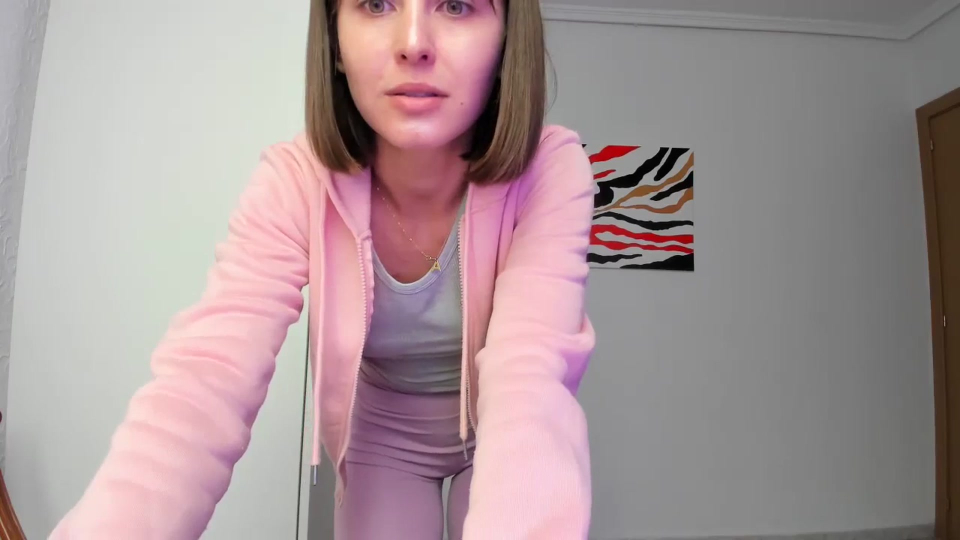 Gallery image thumbnail from AhahaGirl's myfreecams stream on, 04/19/2024, 11:42 image 17 of 20