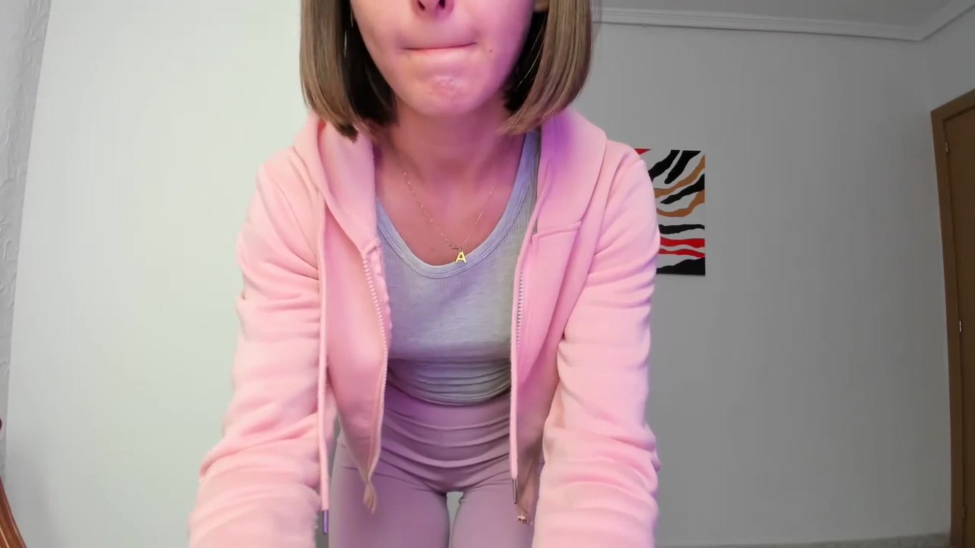 Gallery image thumbnail from AhahaGirl's myfreecams stream on, 04/19/2024, 11:42 image 16 of 20