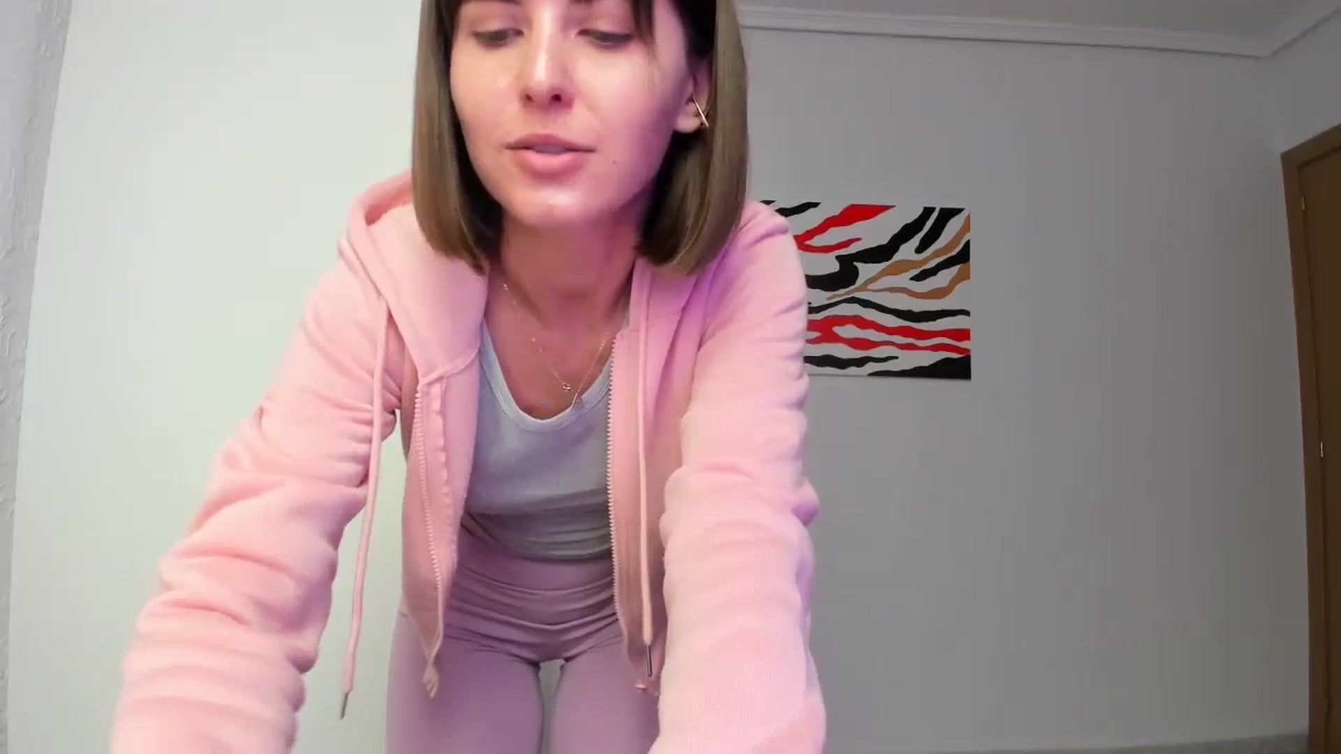 Gallery image thumbnail from AhahaGirl's myfreecams stream on, 04/19/2024, 11:42 image 9 of 20