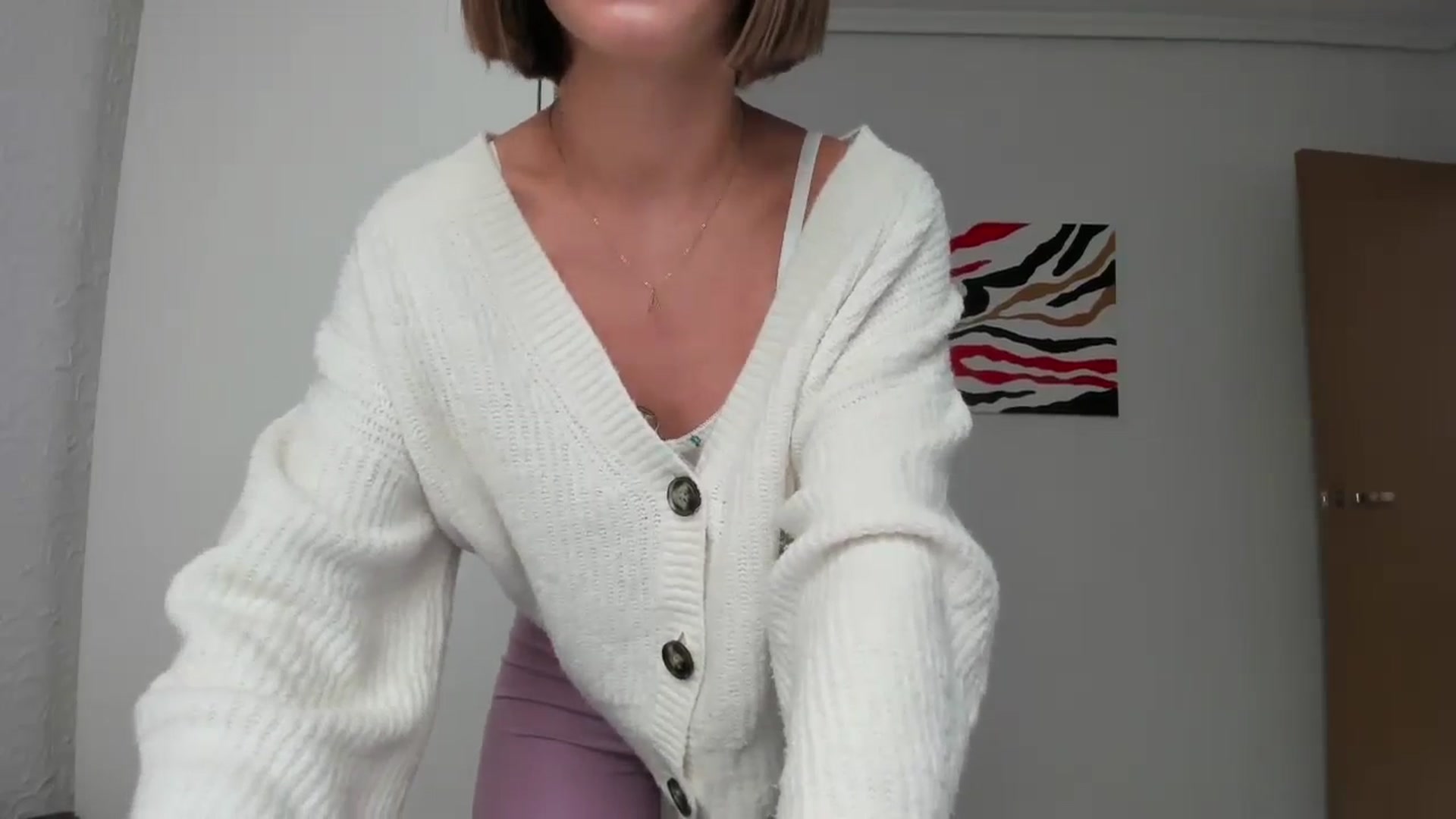 Gallery image thumbnail from AhahaGirl's myfreecams stream on, 05/20/2024, 15:14 image 4 of 20