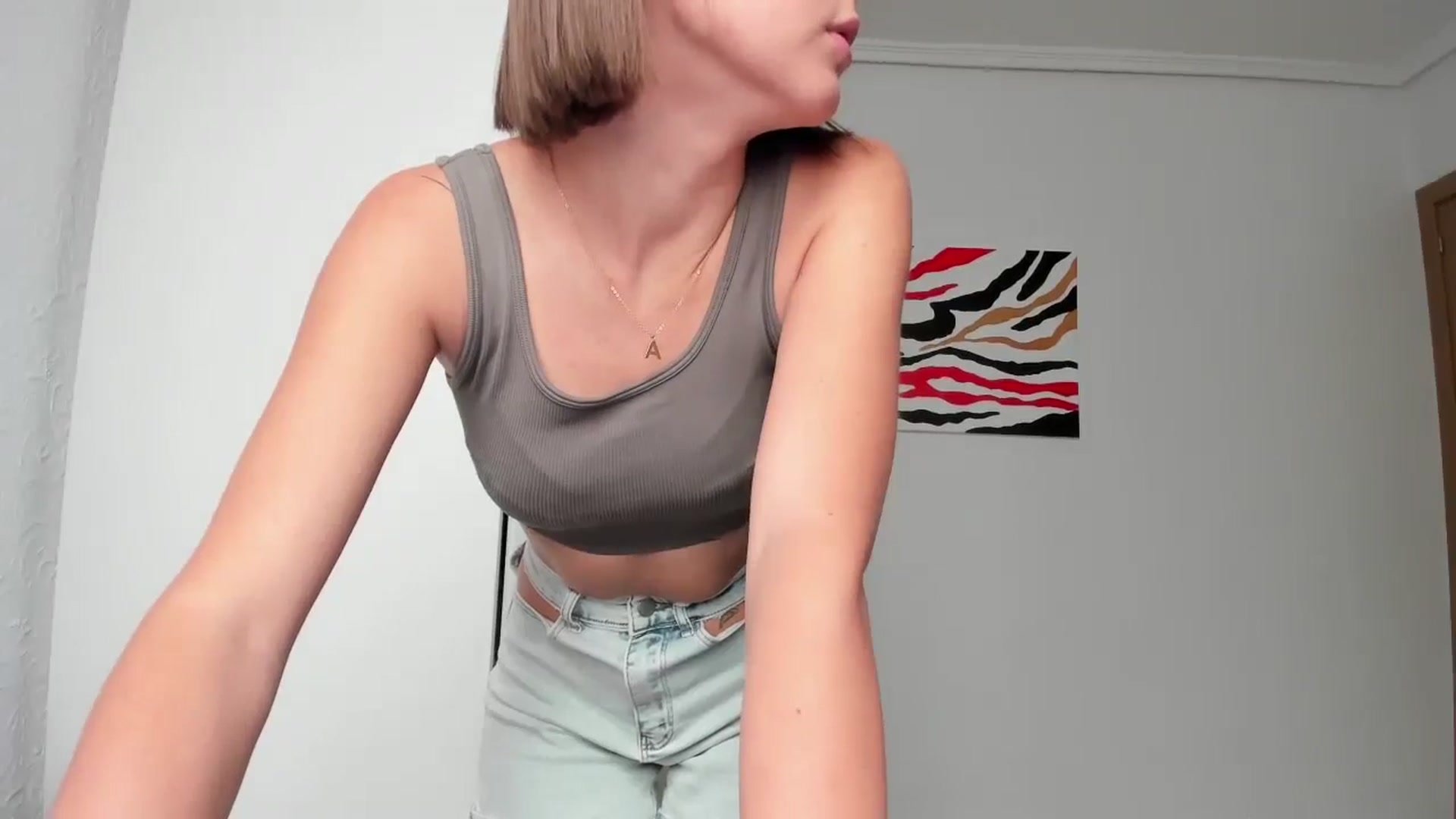 Gallery image thumbnail from AhahaGirl's myfreecams stream on, 05/25/2024, 08:46 image 18 of 20